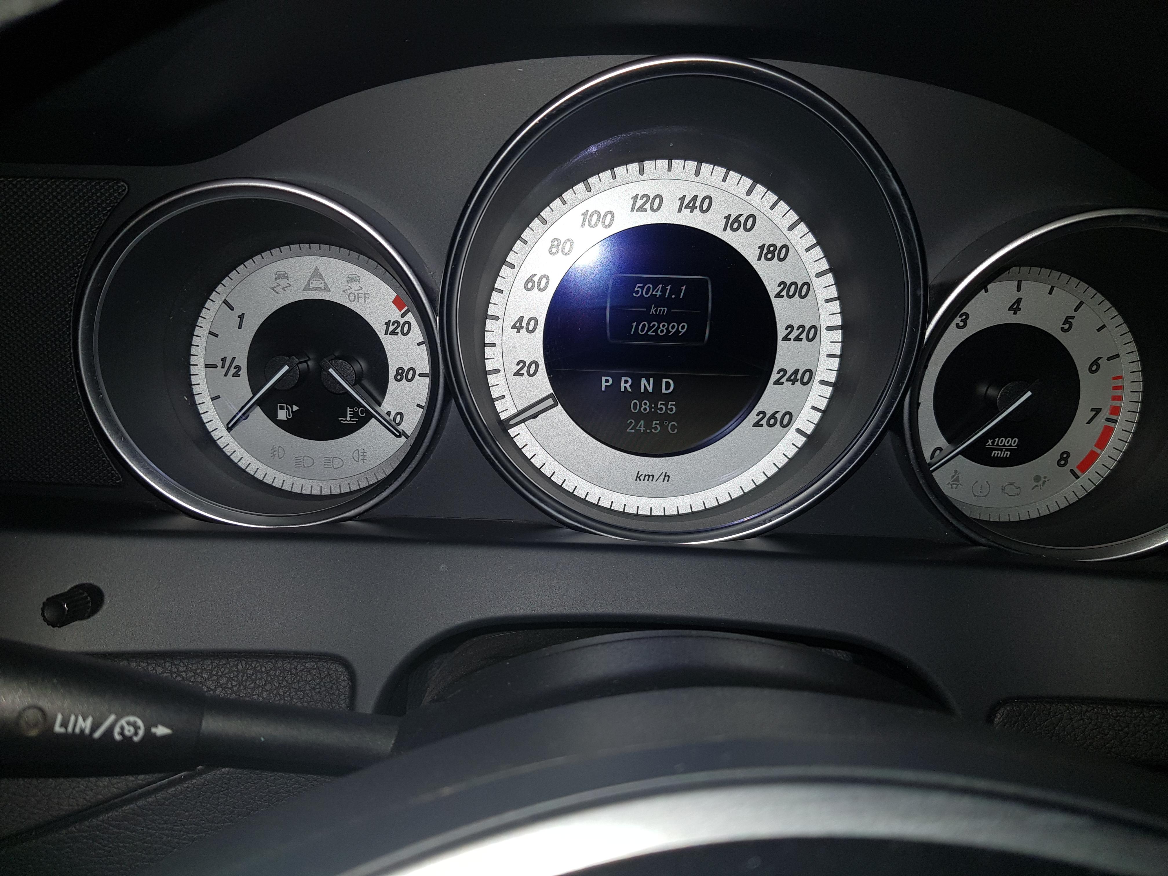 2011 MERCEDES-BENZ C250 W204 MY11 AVANTGARDE BE 7 SP AUTOMATIC G-TRONIC 4D SEDAN 