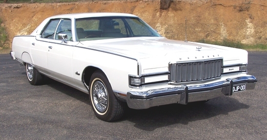 1974 MERCURY MARQUIS BROUGHAM SEDAN 