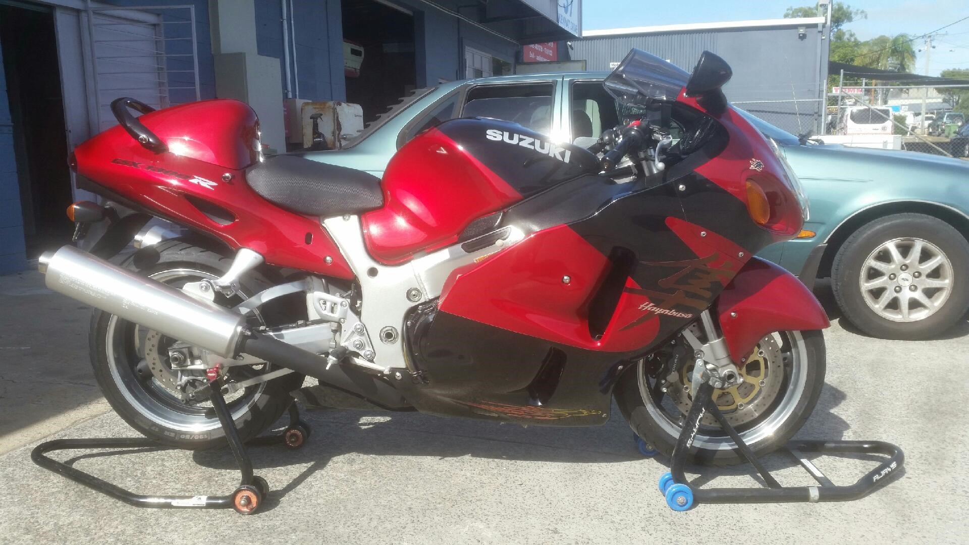 1999 SUZUKI GSX1300R (HAYABUSA) ROAD