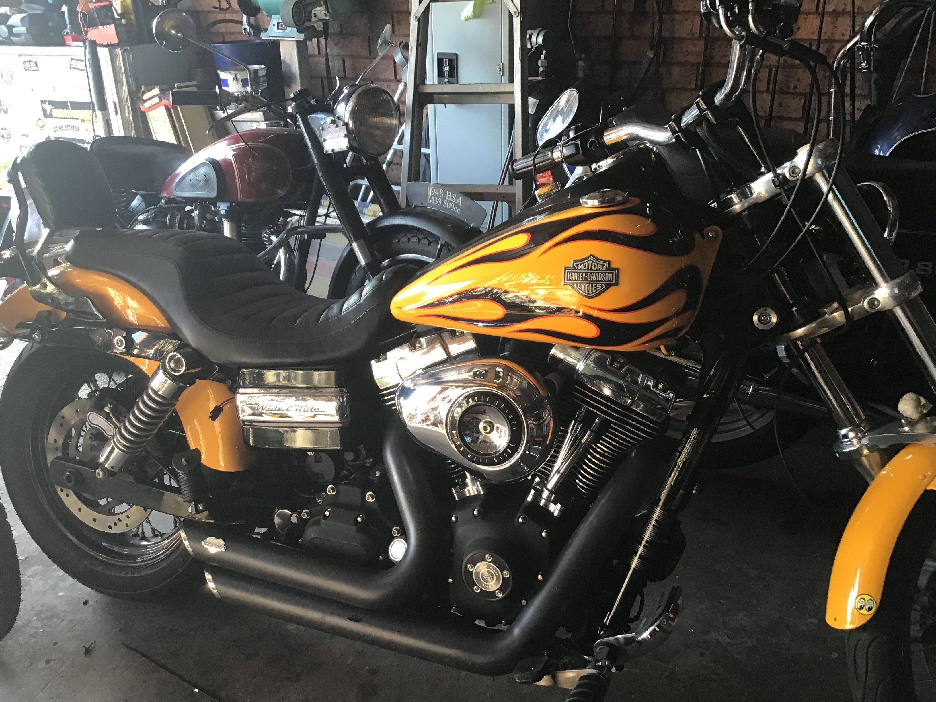 2011 HARLEY-DAVIDSON FXDWG WIDE GLIDE CRUISER