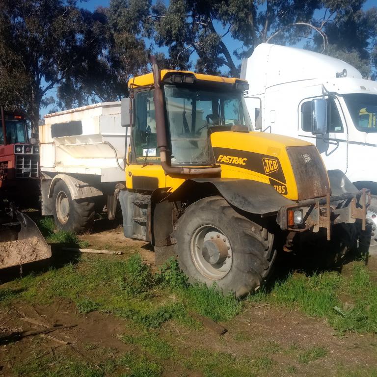 2000 JCB 3185 Fastrac Tractor