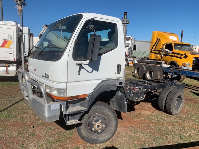 2004 Mitsubishi Canter 4x4 Rigid Frame