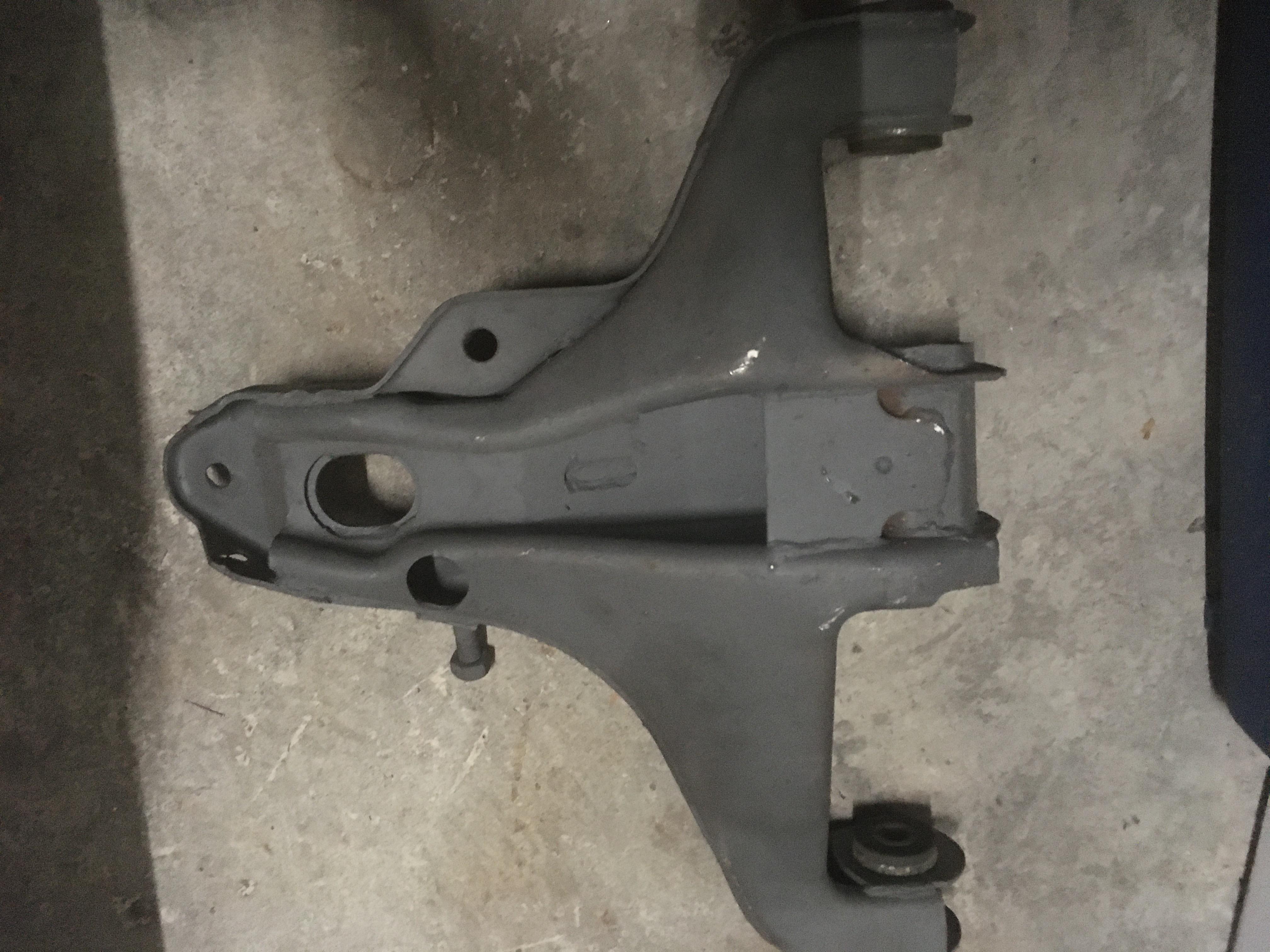 CADILLAC FRONT LOWER SUSPENSION CONTROL ARM