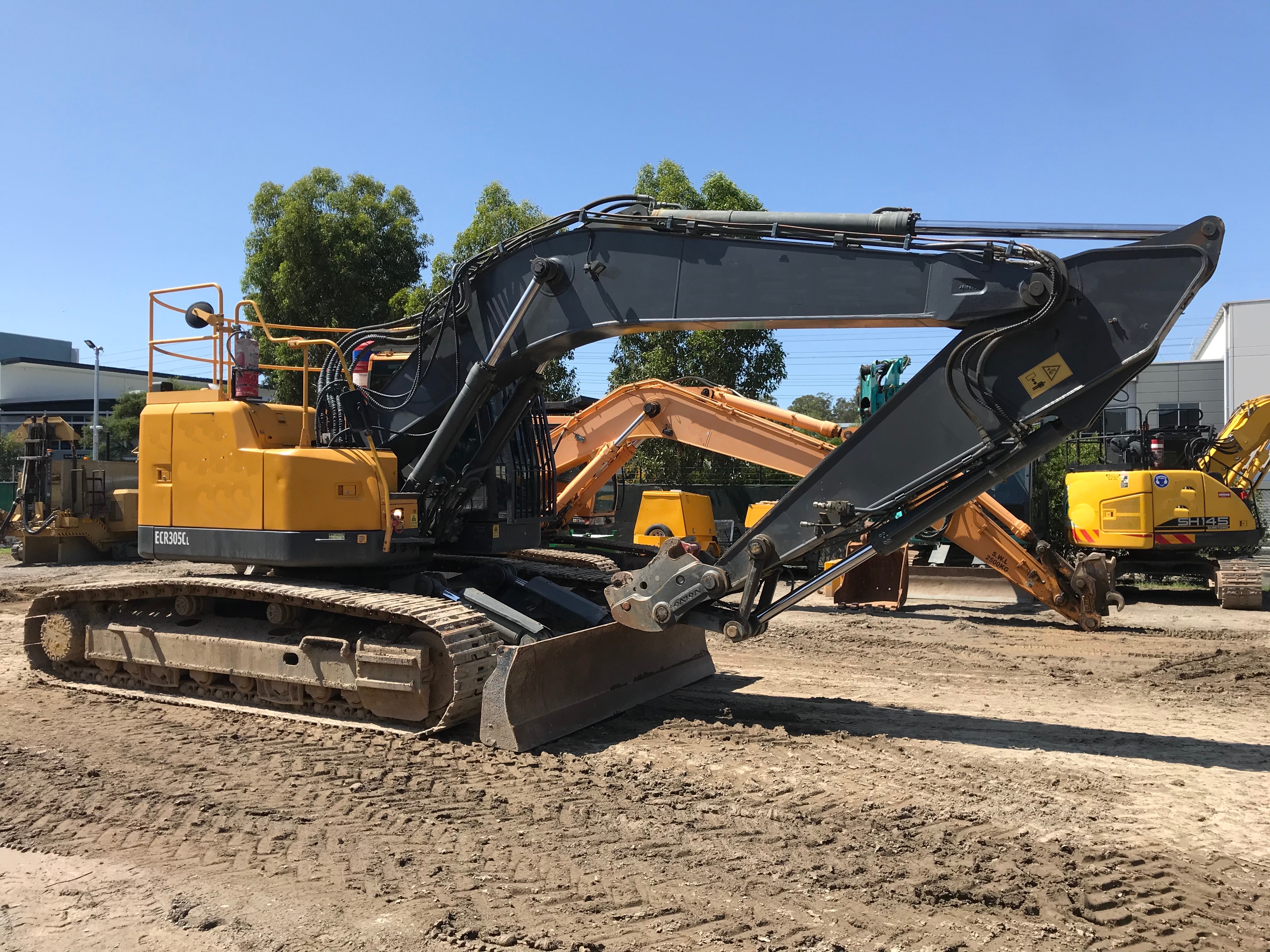VOLVO ECR305 30T ZERO SWING EXCAVATOR