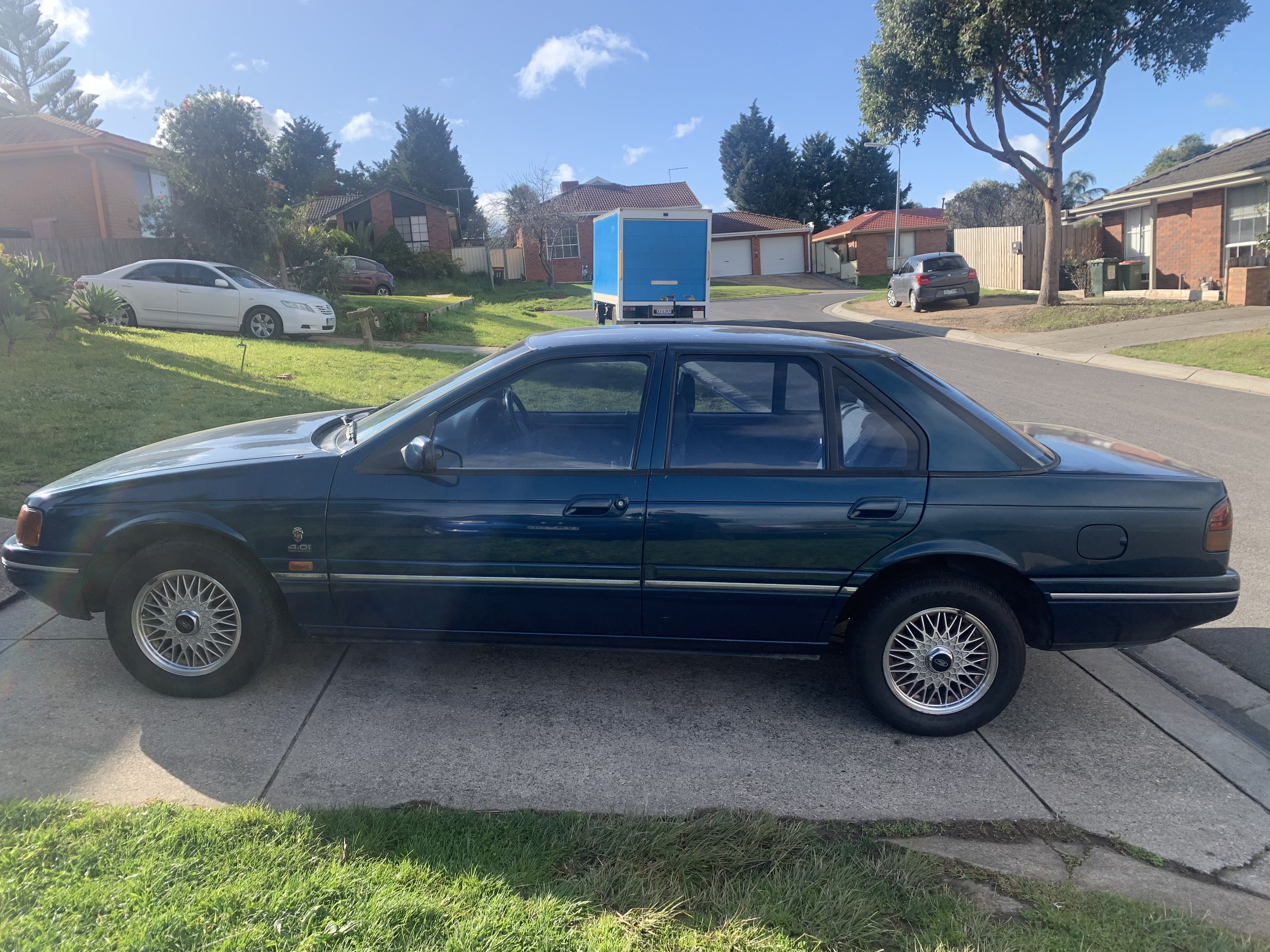 1994 FORD FAIRMONT GHIA ED SEDAN