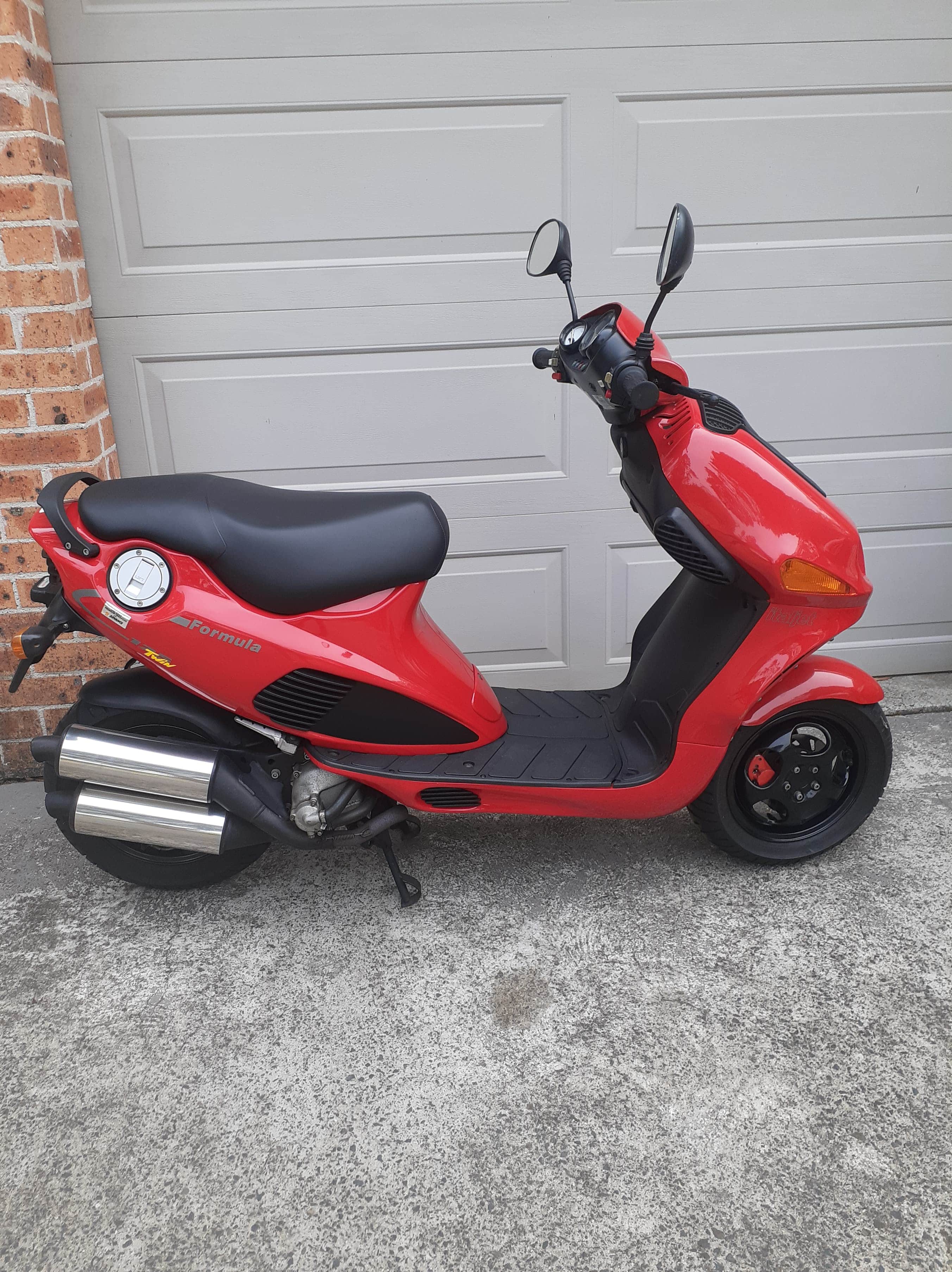 1999 ITALJET FORMULA 125 SCOOTER