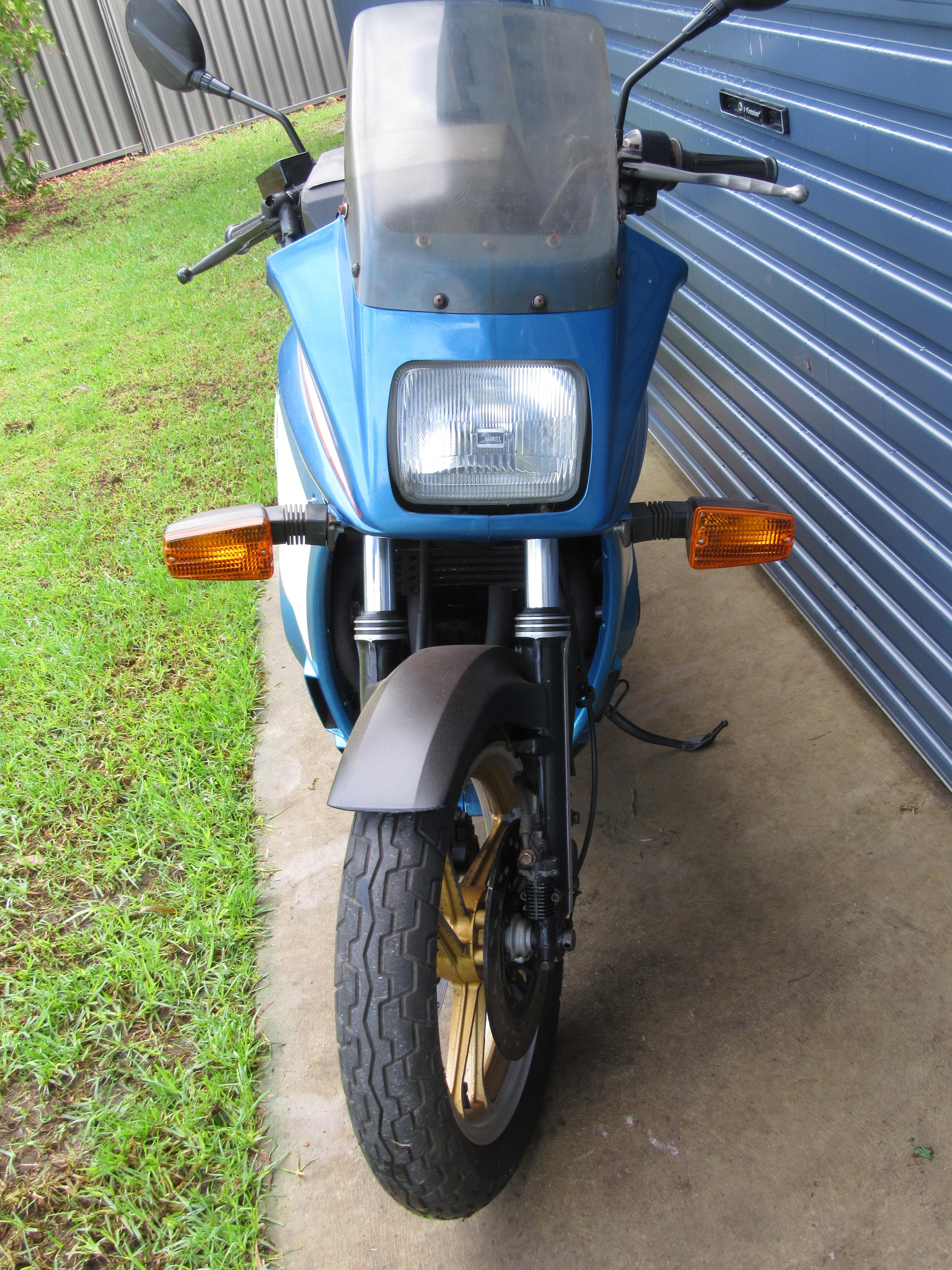 1984 SUZUKI GSX550 ROAD