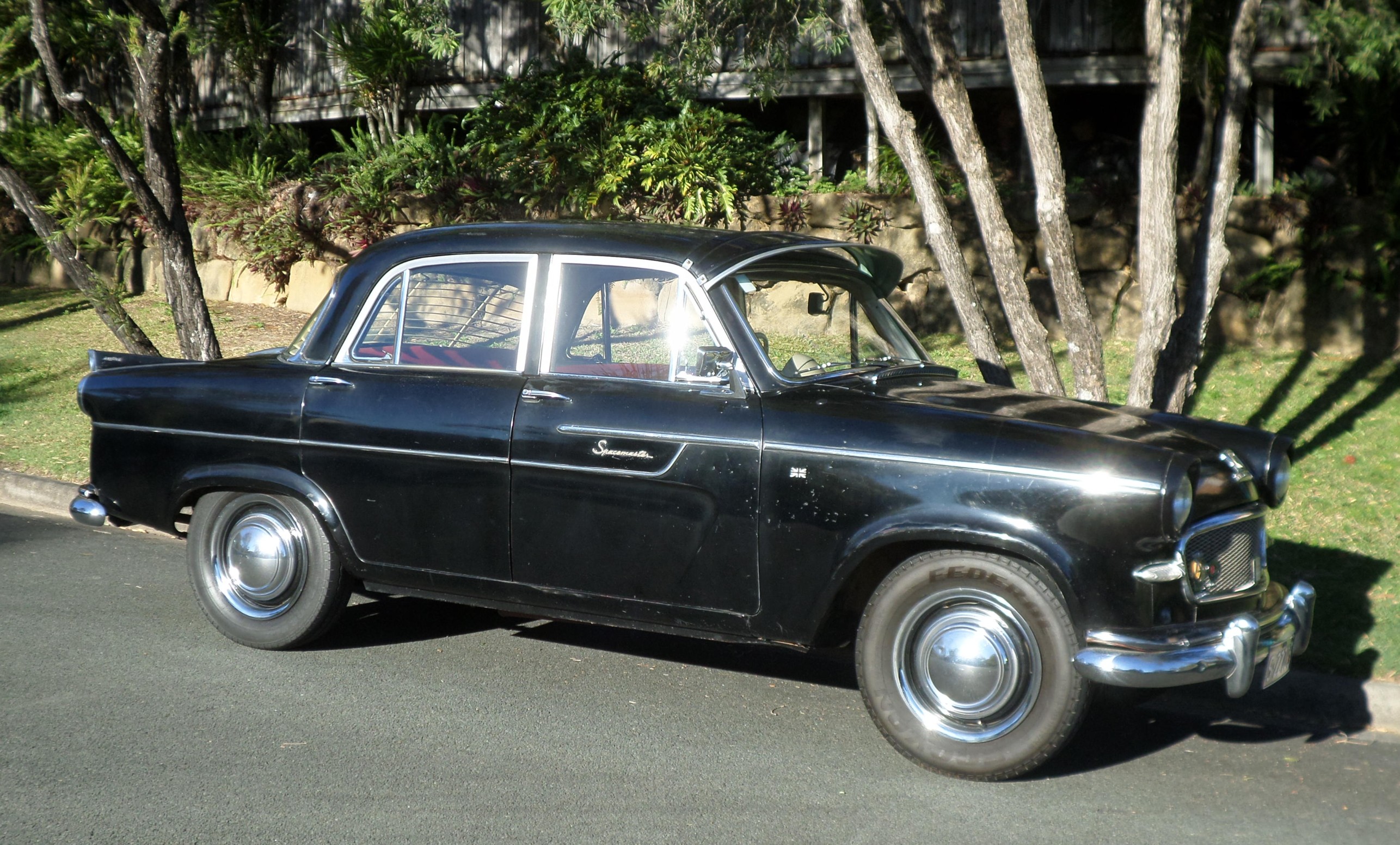 1957 STANDARD VANGUARD PHASE III SPACEMASTER SEDAN