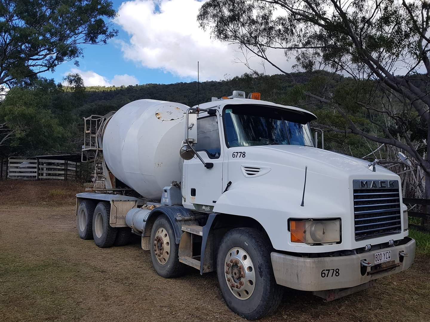 2007 MACK METROLINER CEMENT TRUCK