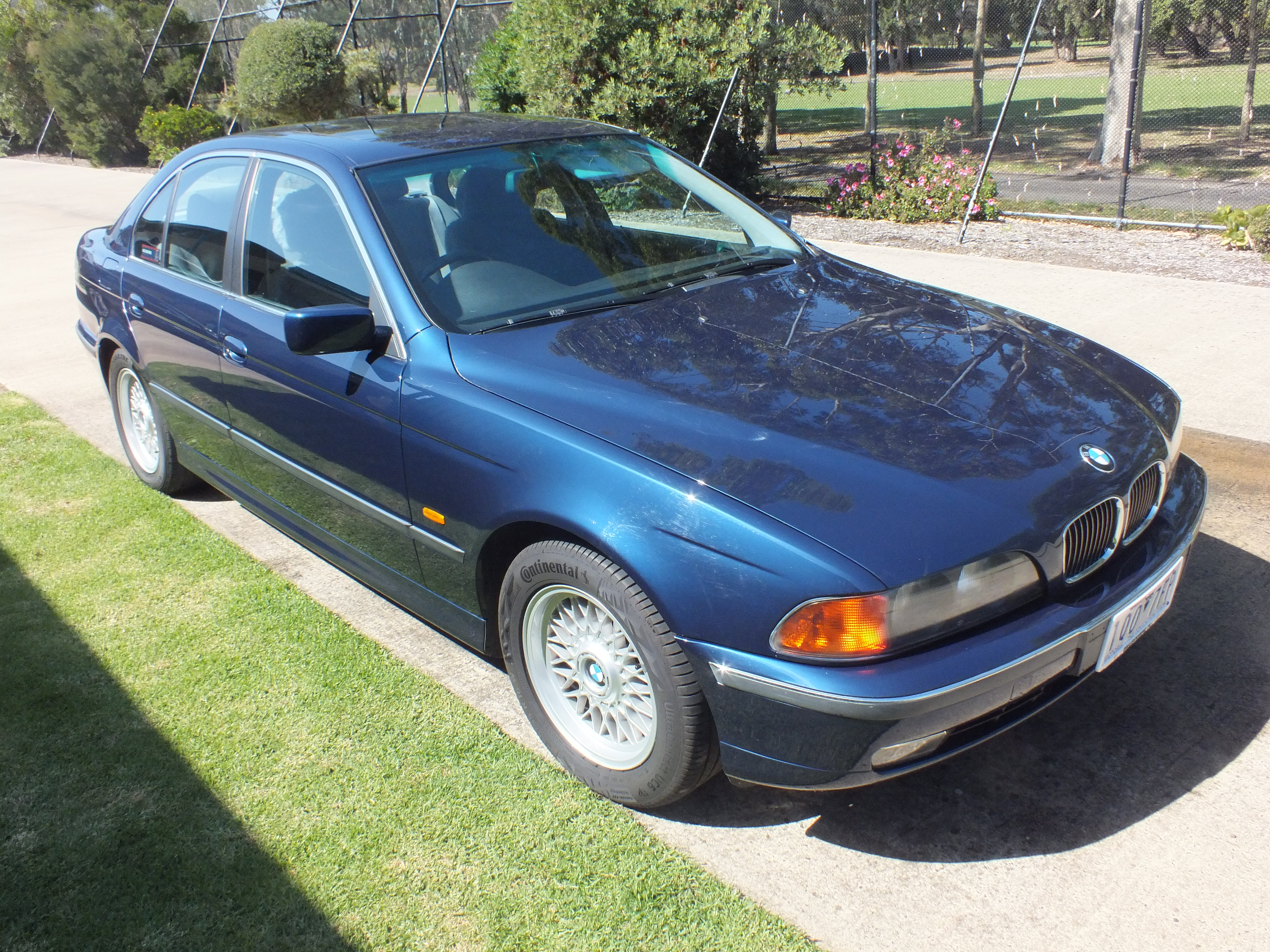 1996 BMW 535i E39 SEDAN