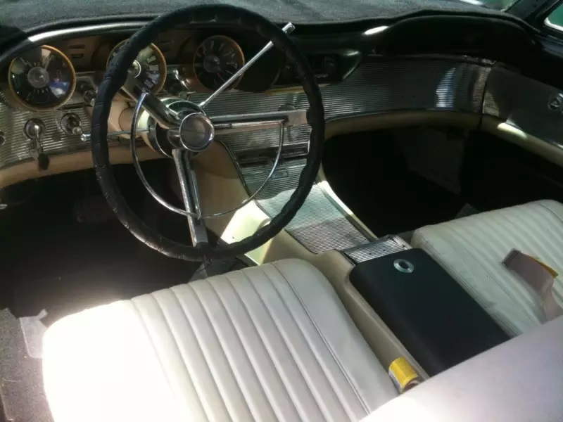 1962 FORD THUNDERBIRD CONVERTIBLE