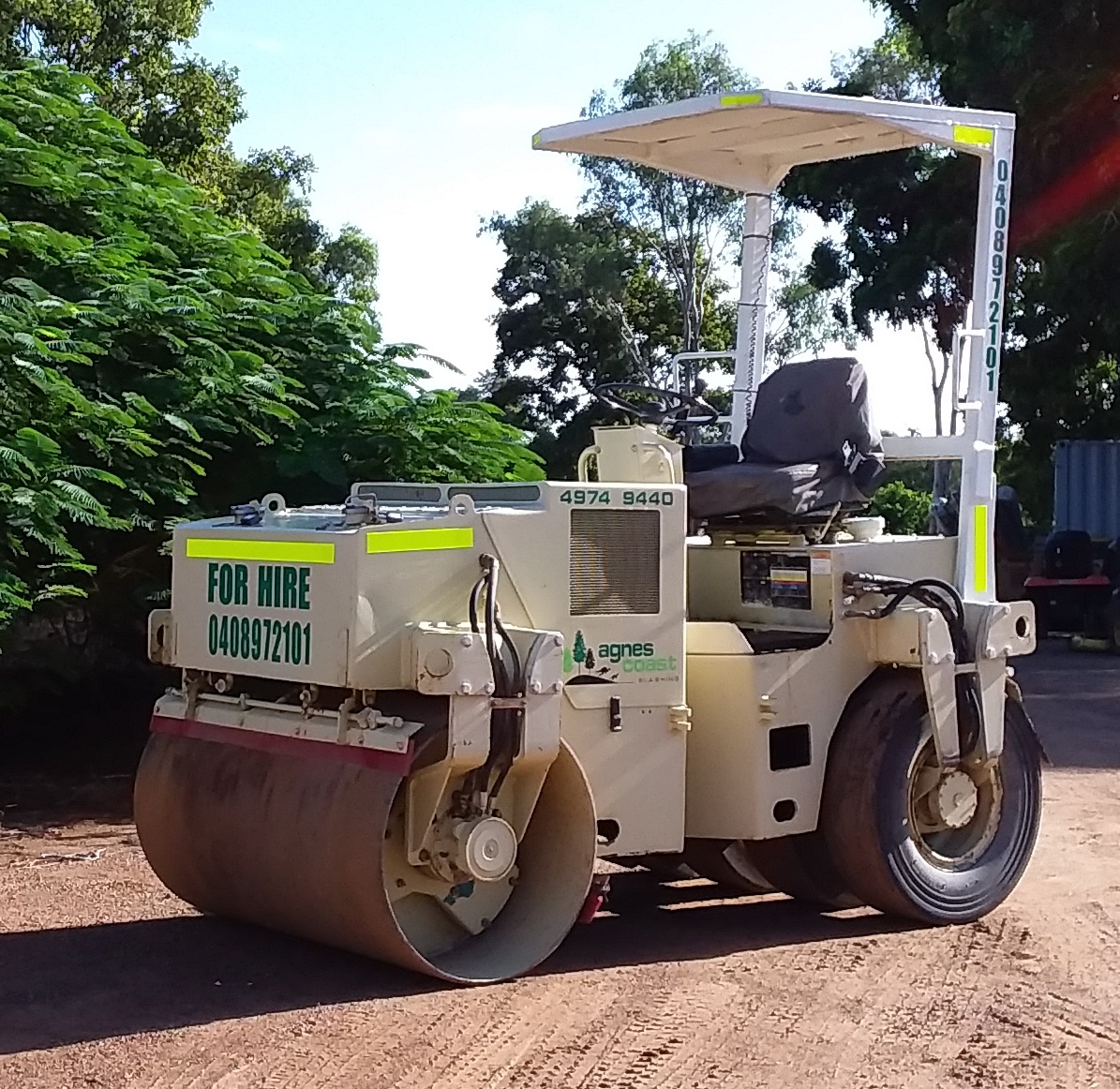 INGERSOL RAND VIBRATING ROLLER