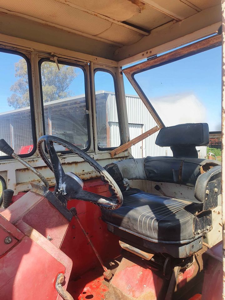 1972 INTERNATIONAL 696 TRACTOR