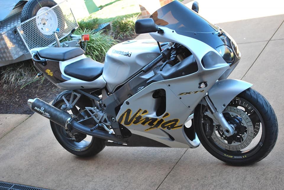 1998 KAWASAKI ZX-7R (ZX 750 NINJA) SPORTS 