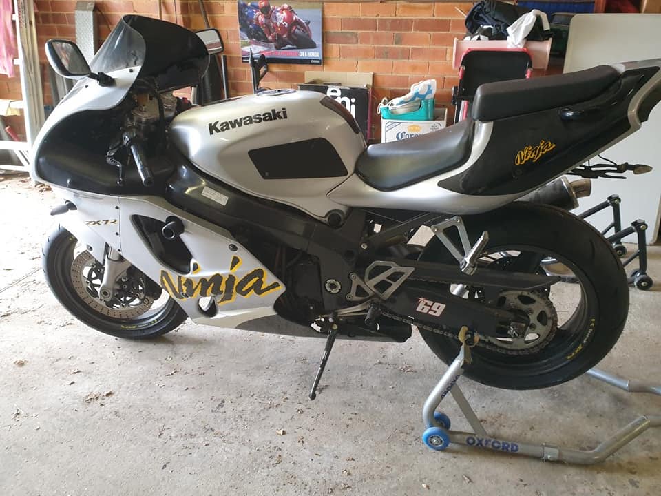1998 KAWASAKI ZX-7R (ZX 750 NINJA) SPORTS 