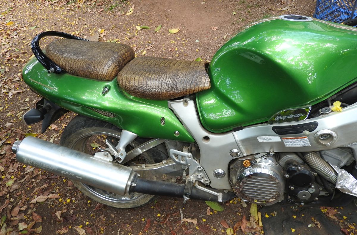 2000 SUZUKI GSX1300R (HAYABUSA)