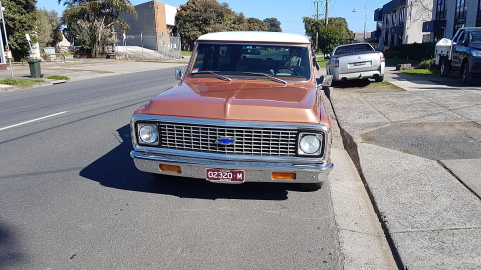 1972 CHEVROLET SUBURBAN WAGON