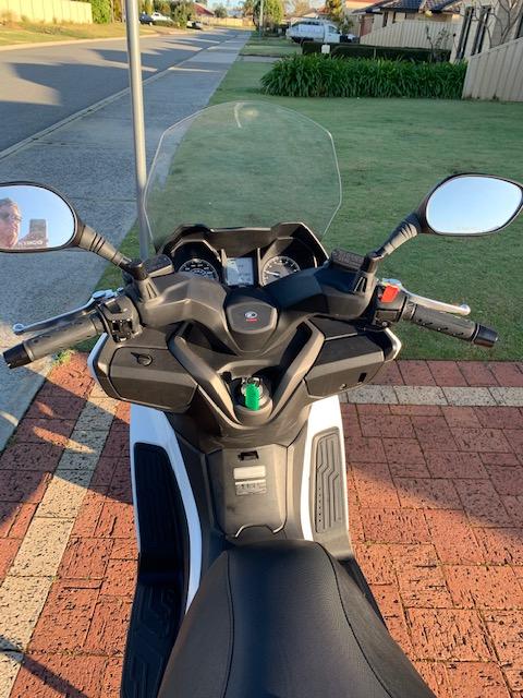 2017 KYMCO XTOWN300I ABS SCOOTER