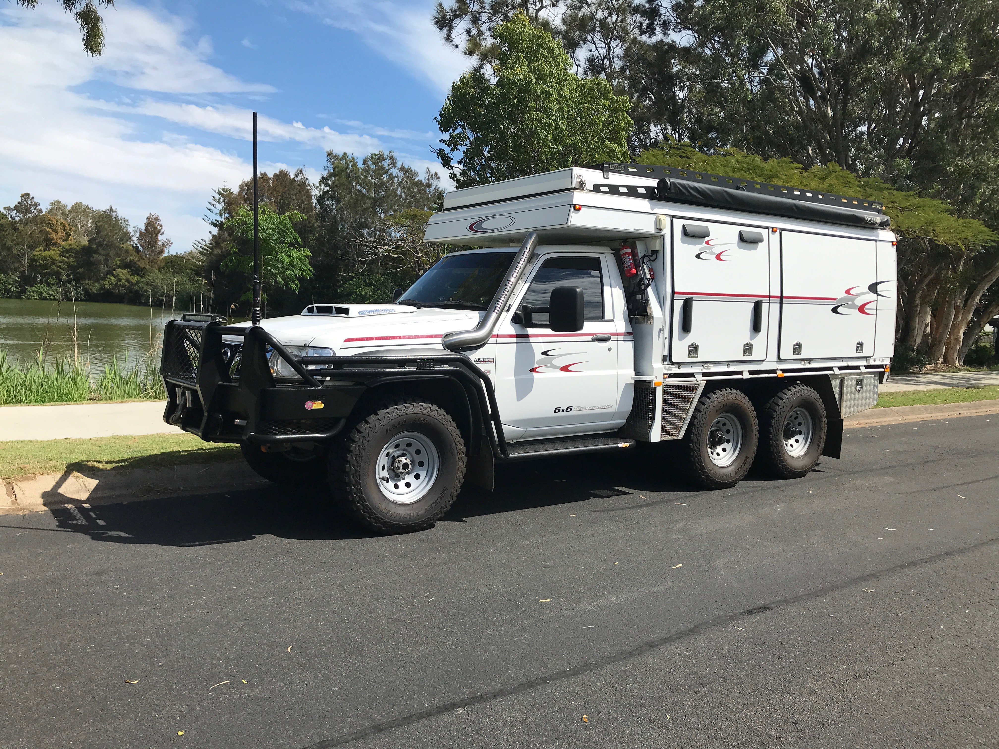 2013 NISSAN PATROL DURAMAX LMM 6X6 AND CAMPER