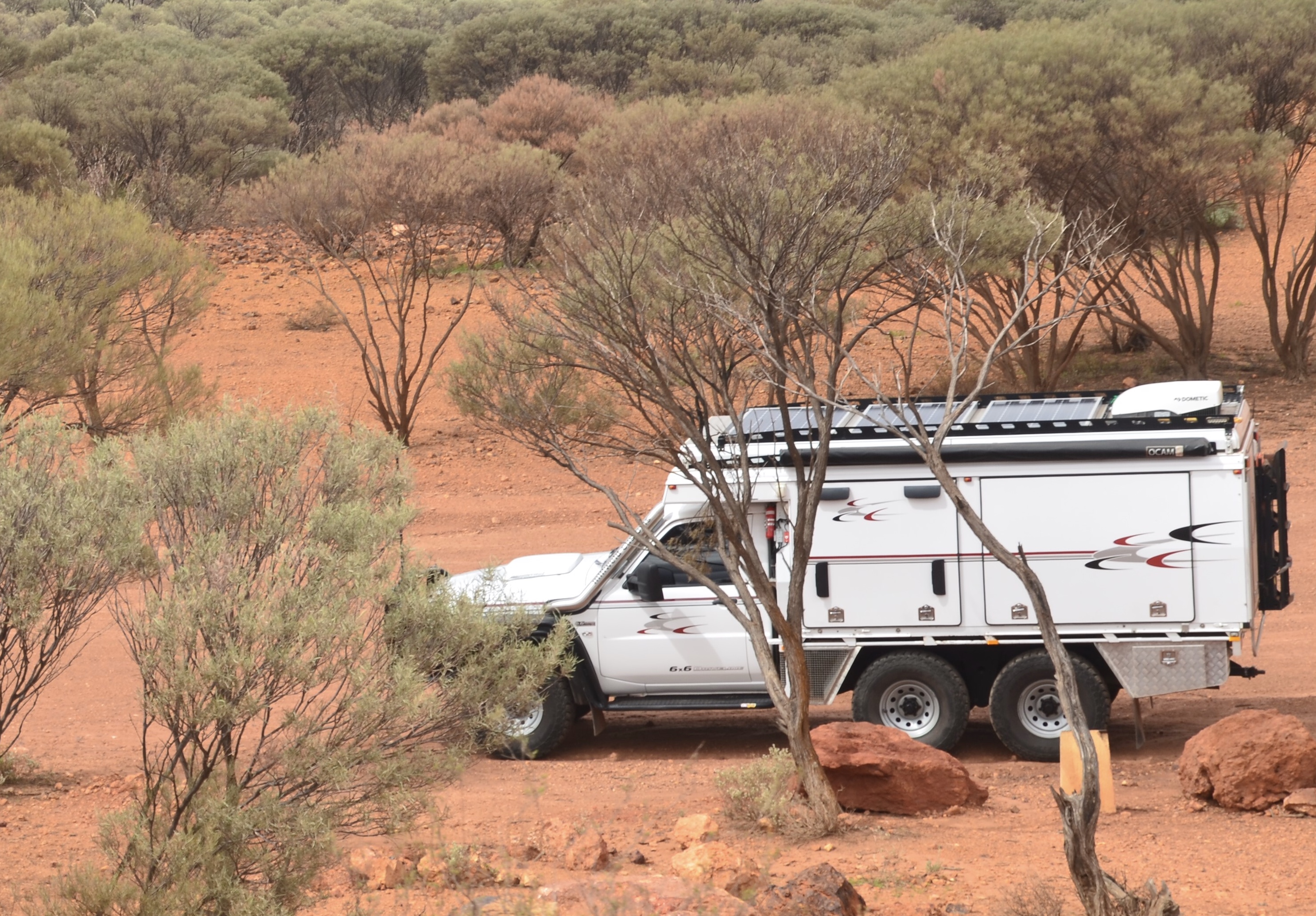 2013 NISSAN PATROL DURAMAX LMM 6X6 AND CAMPER