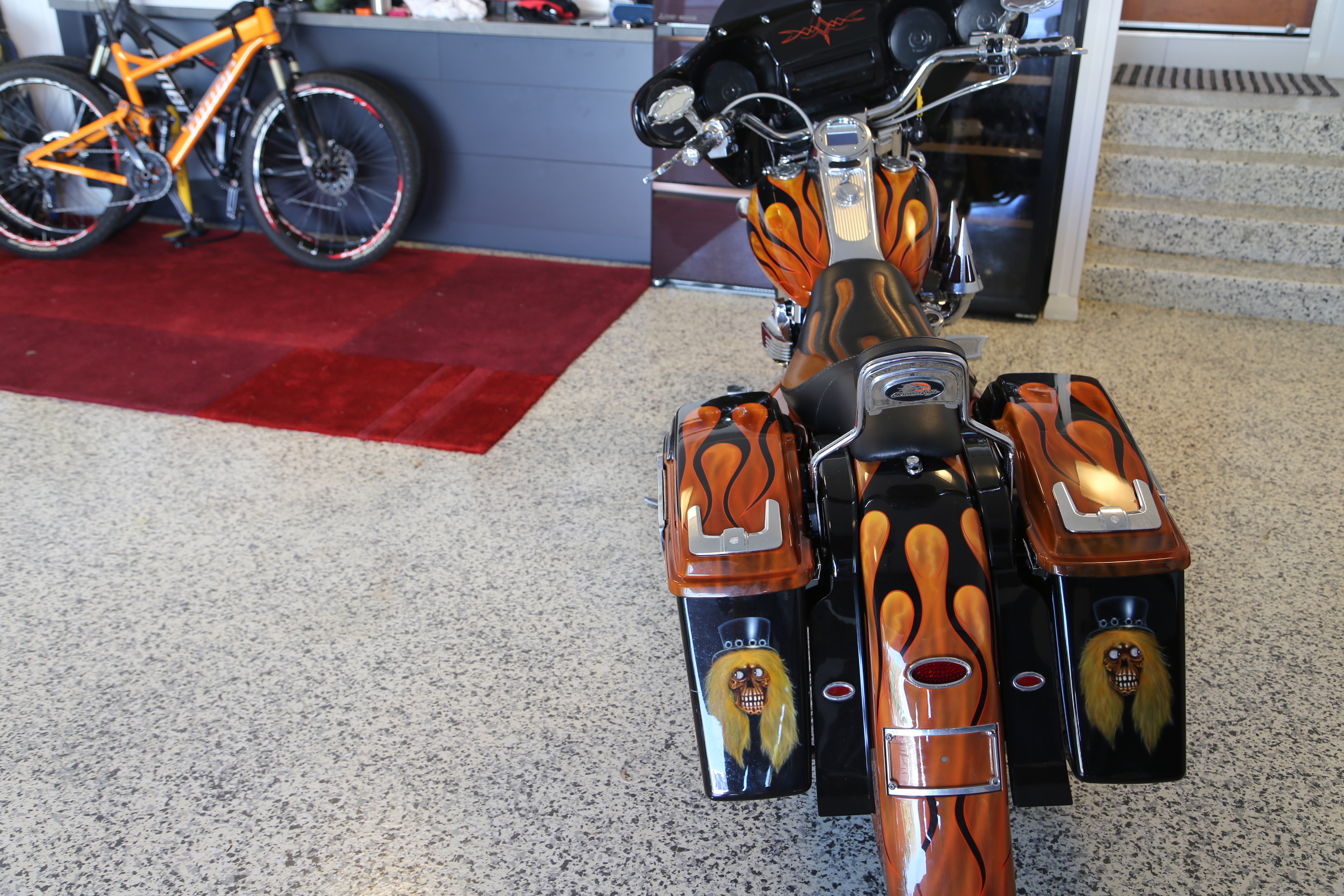 2006 HARLEY-DAVIDSON FLHRS ROAD KING CUSTOM CRUISER