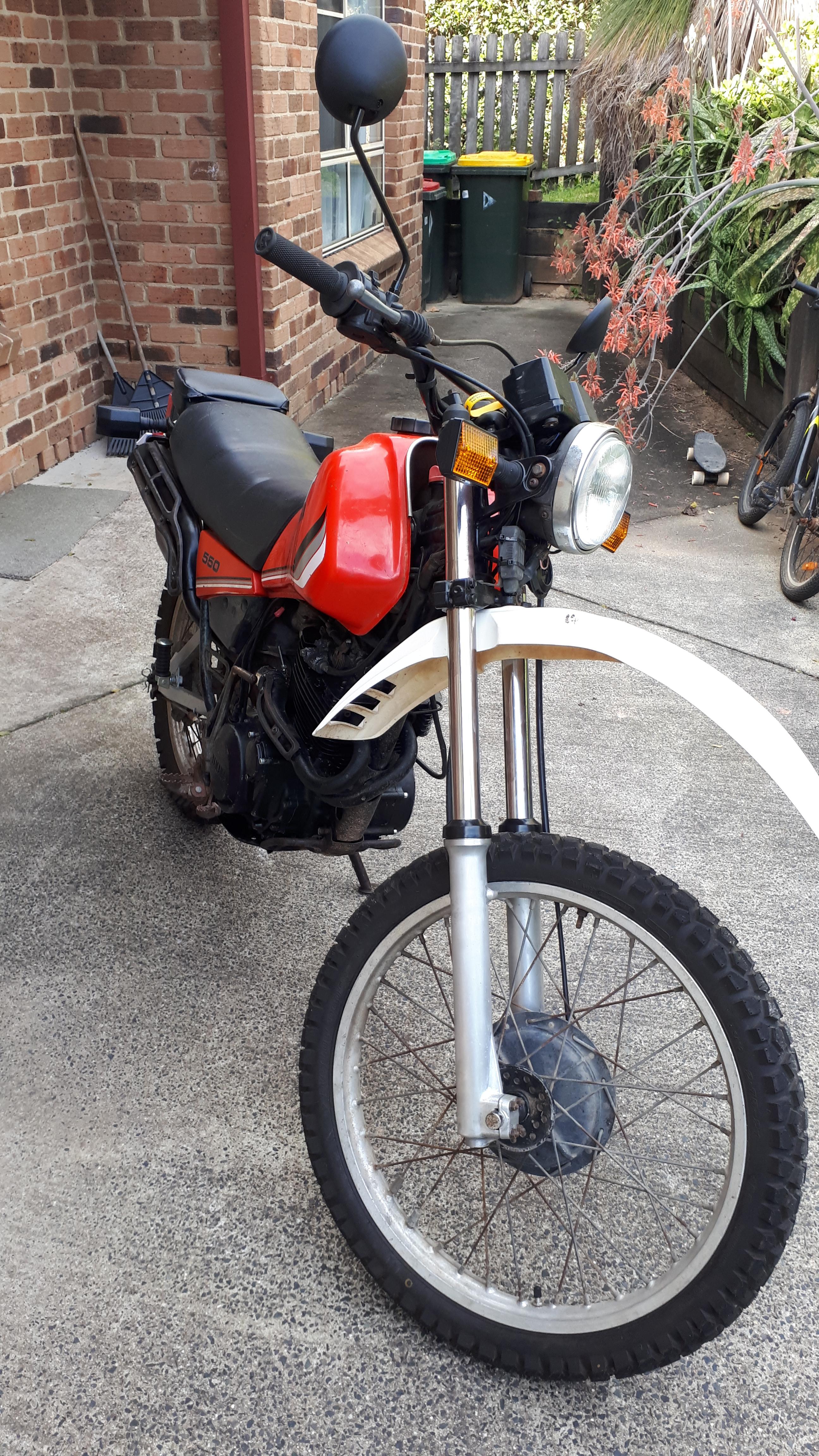 1982 YAMAHA XT550 TRAIL