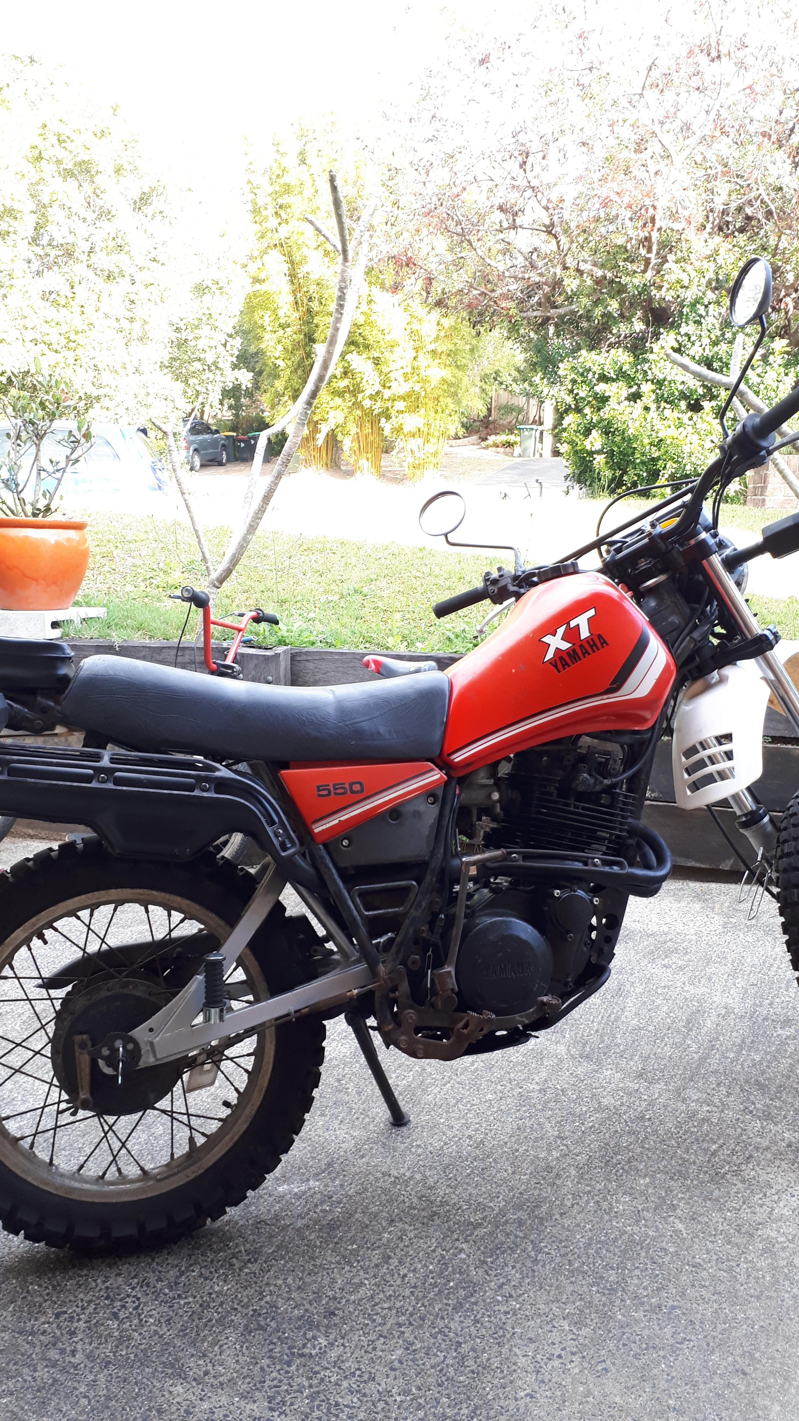 1982 YAMAHA XT550 TRAIL