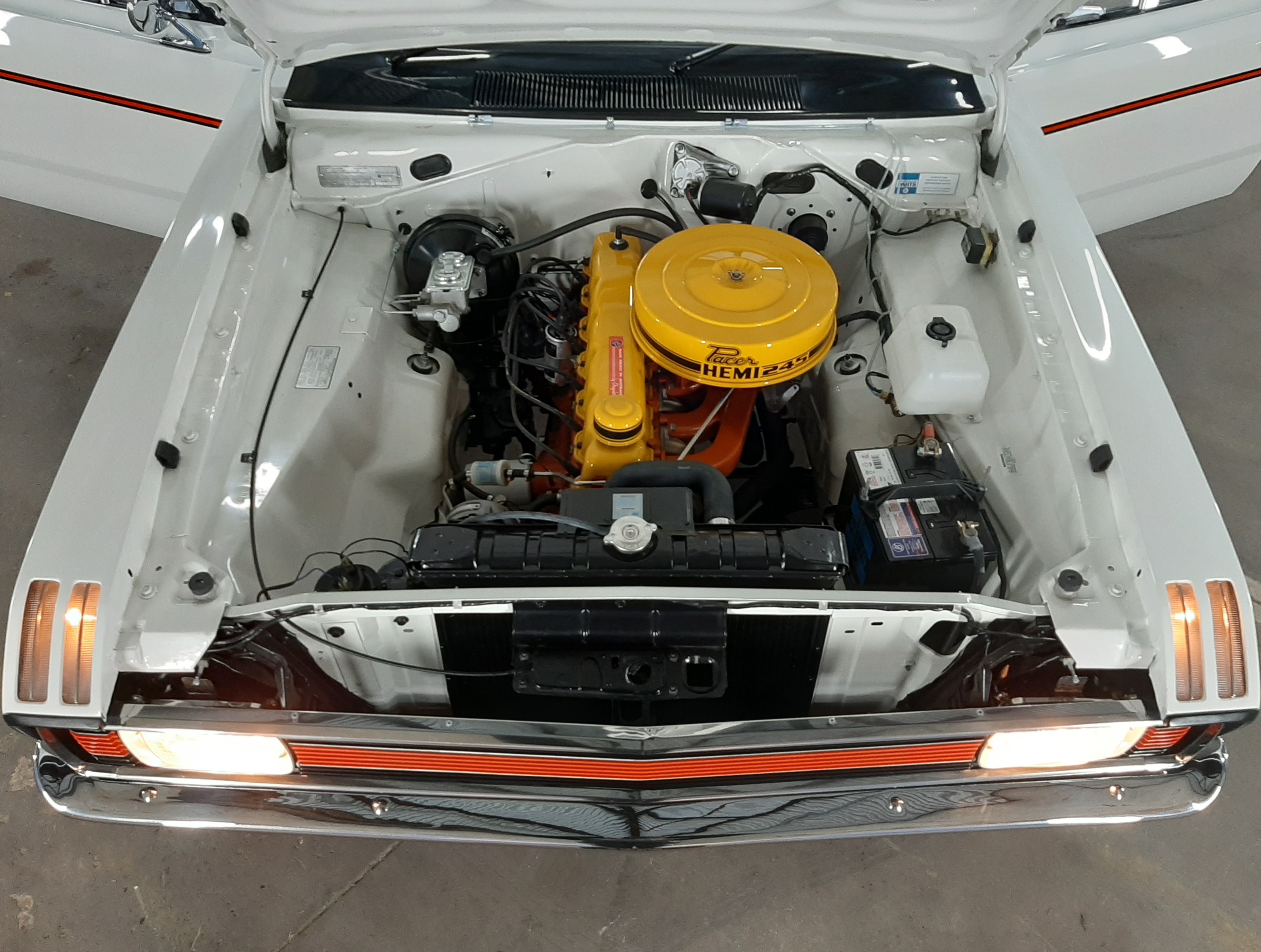 1970 CHRYSLER VALIANT VG PACER 3 SP MANUAL 4D SEDAN