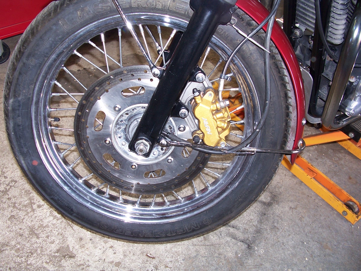 2008 TRIUMPH BONNEVILLE 865CC ROAD