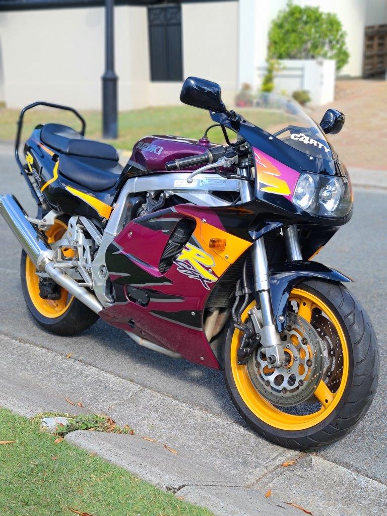 1995 SUZUKI GSX-R750 SPORTS