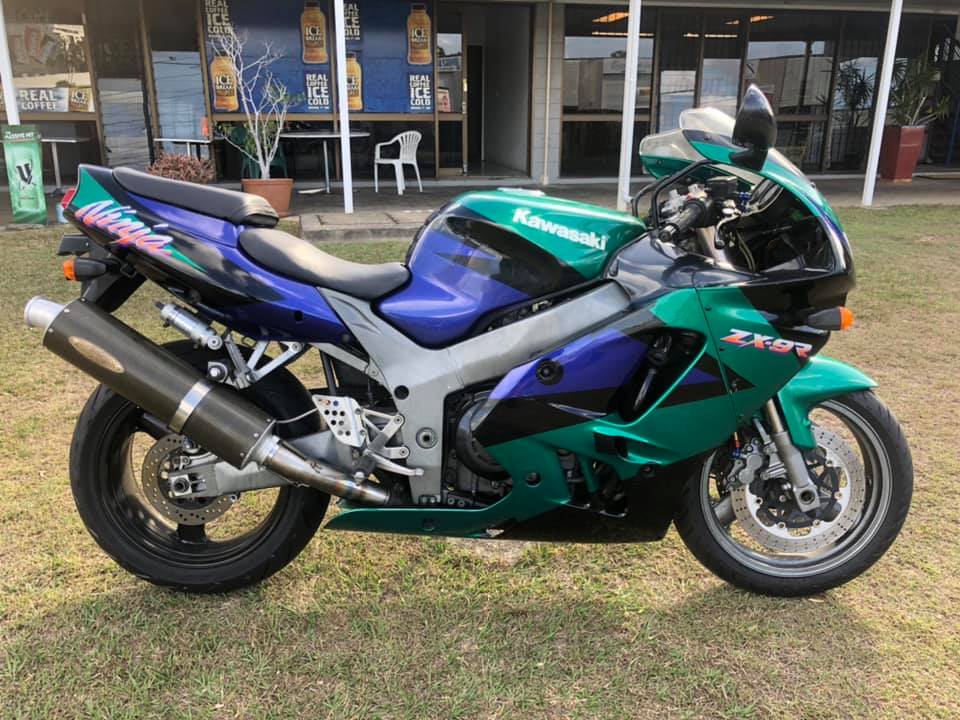 1995 Kawasaki ZX9R Road