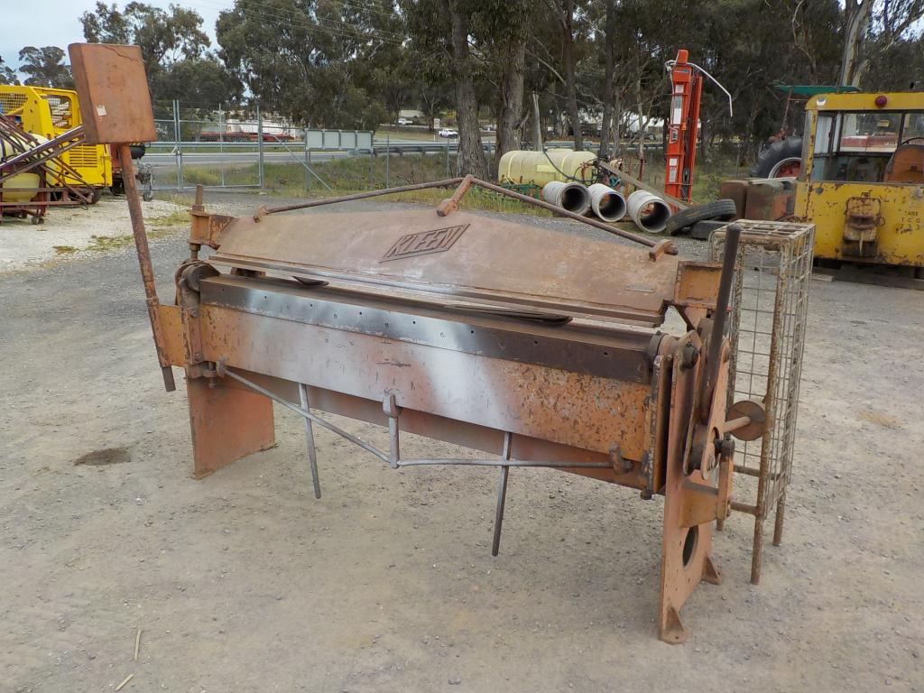 Keen Metal Bench Folder