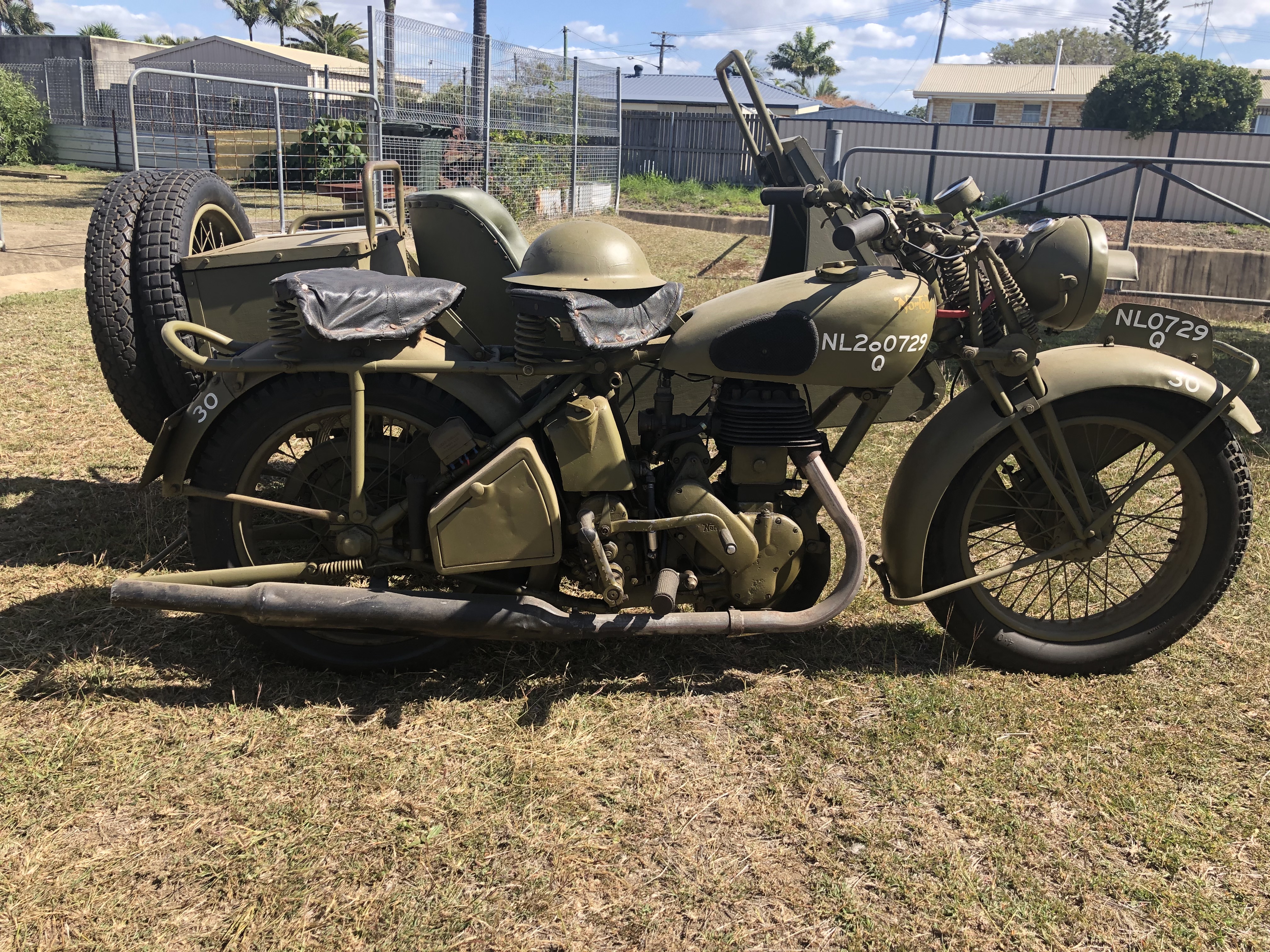 1940 NORTON 16H 500CC OUTFIT