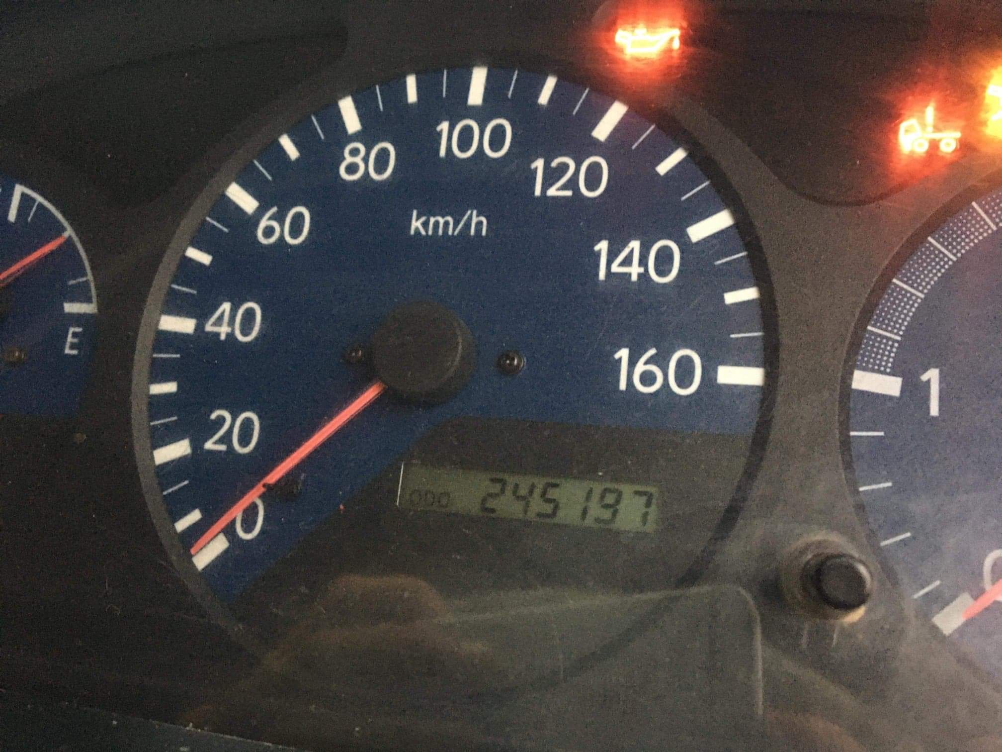 2002 HINO DUTRO TRAY TRUCK