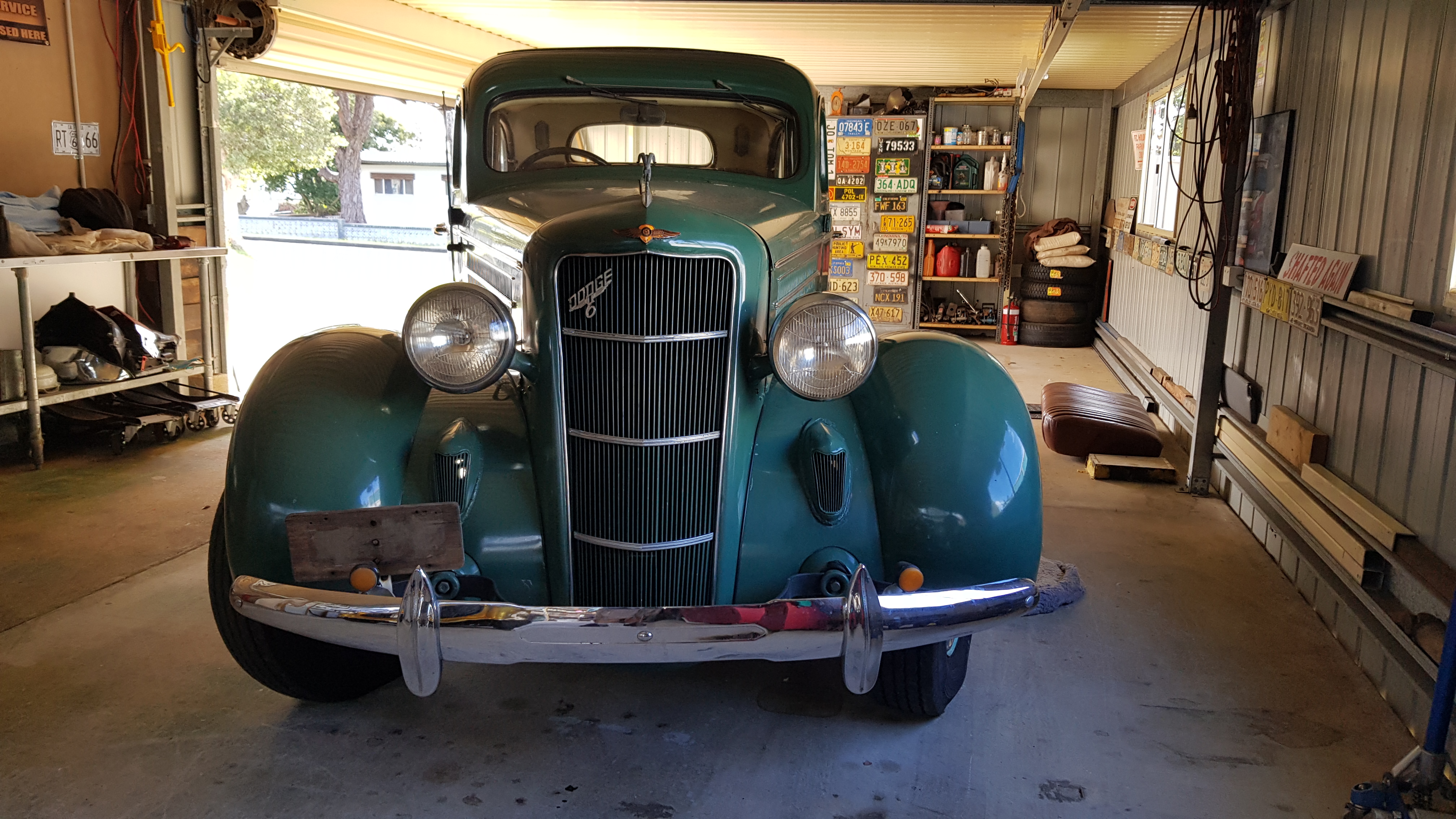 1935 DODGE DU SEDAN