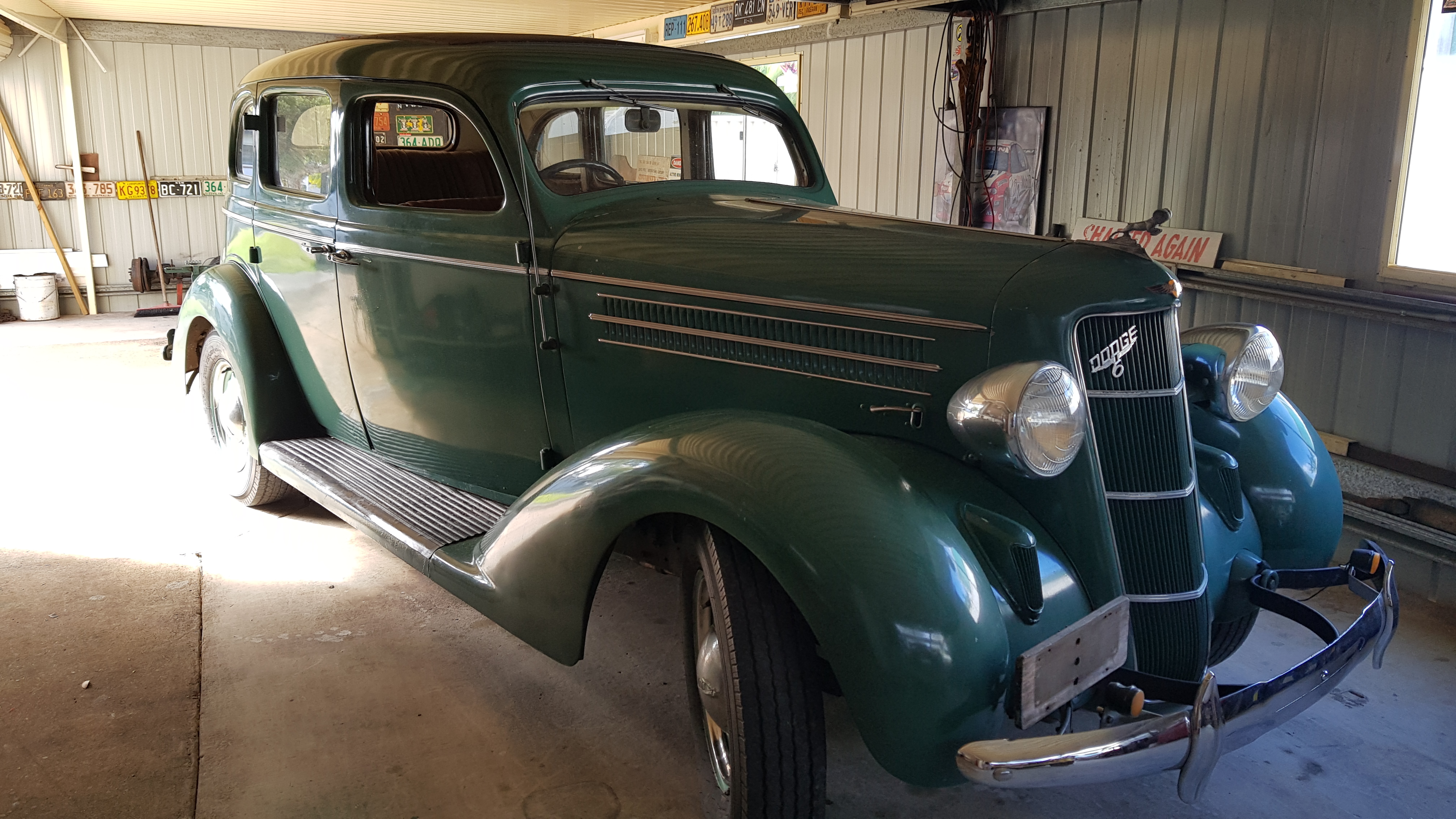 1935 DODGE DU SEDAN