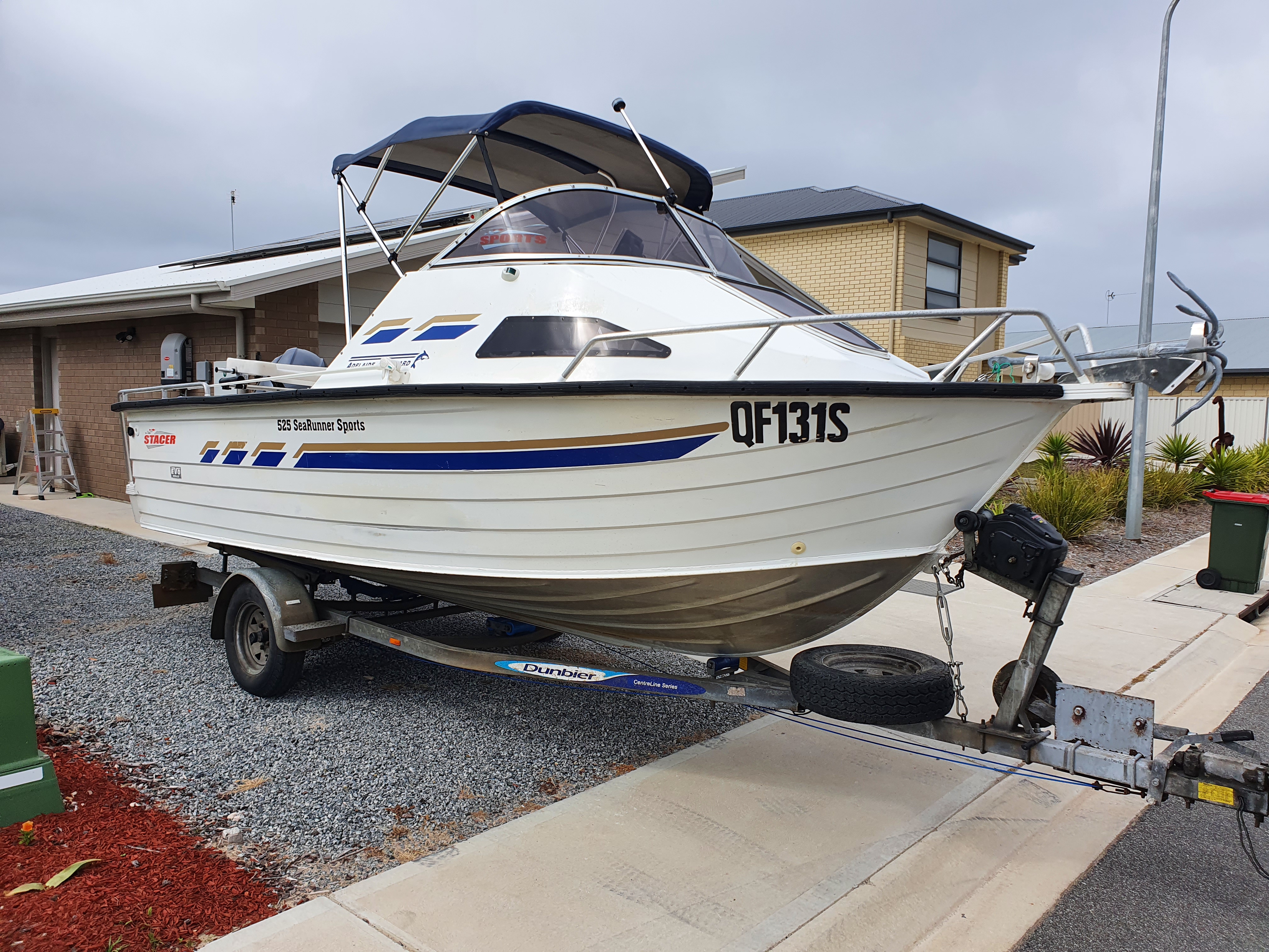 2004 STACER 17FT EVO HULL BOAT