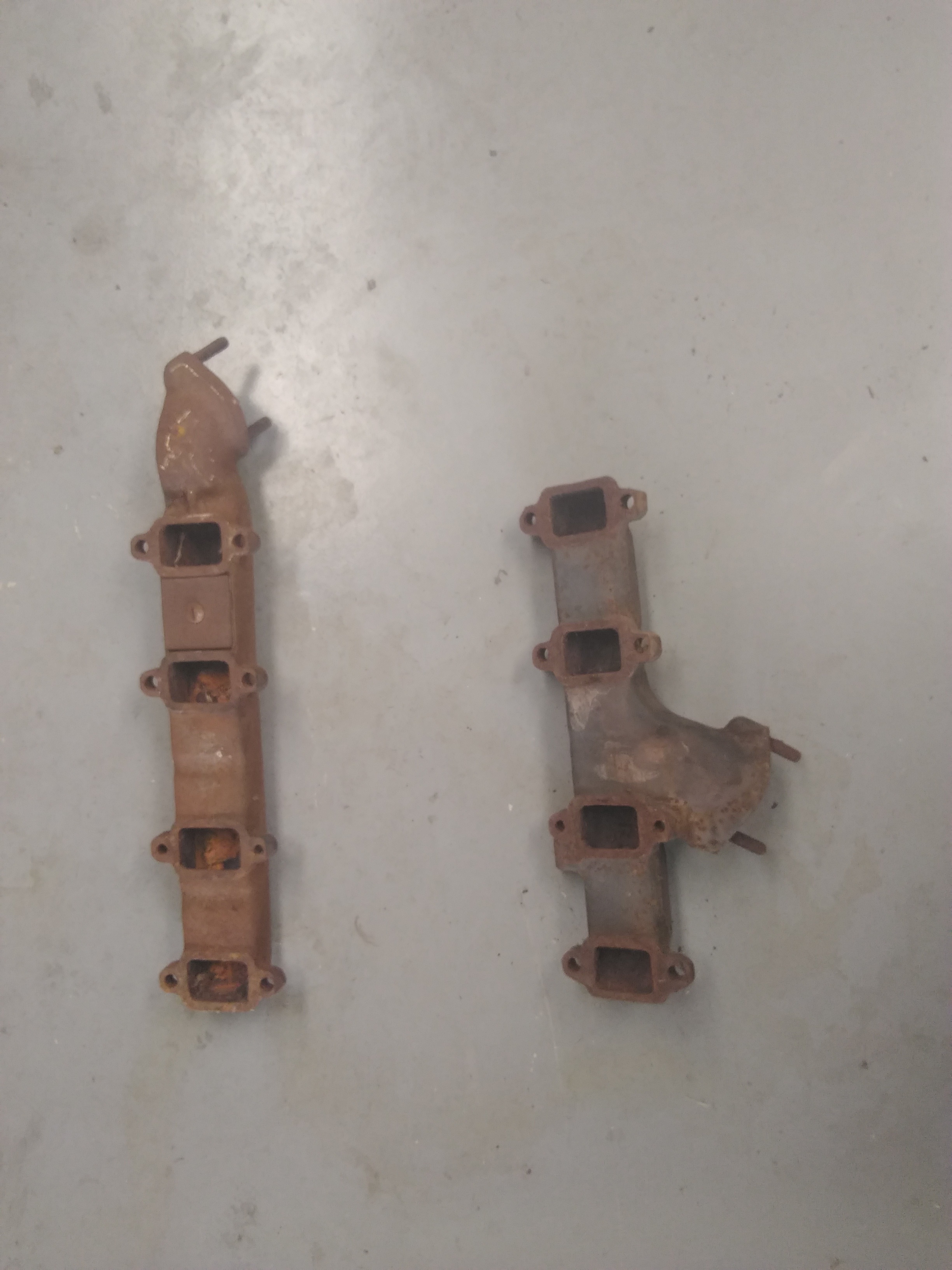 FE FORD RHD EXHAUST MANIFOLDS