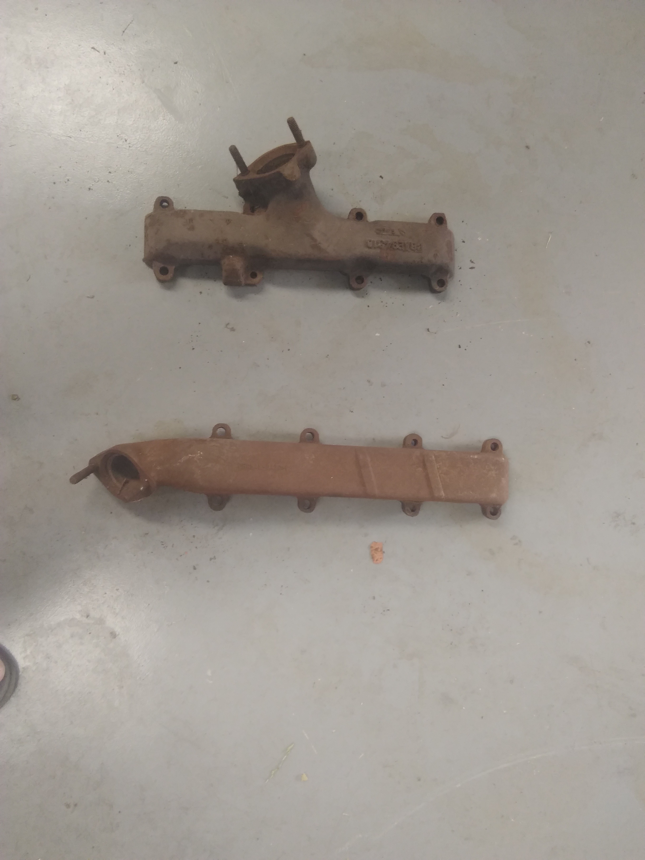 FE FORD RHD EXHAUST MANIFOLDS