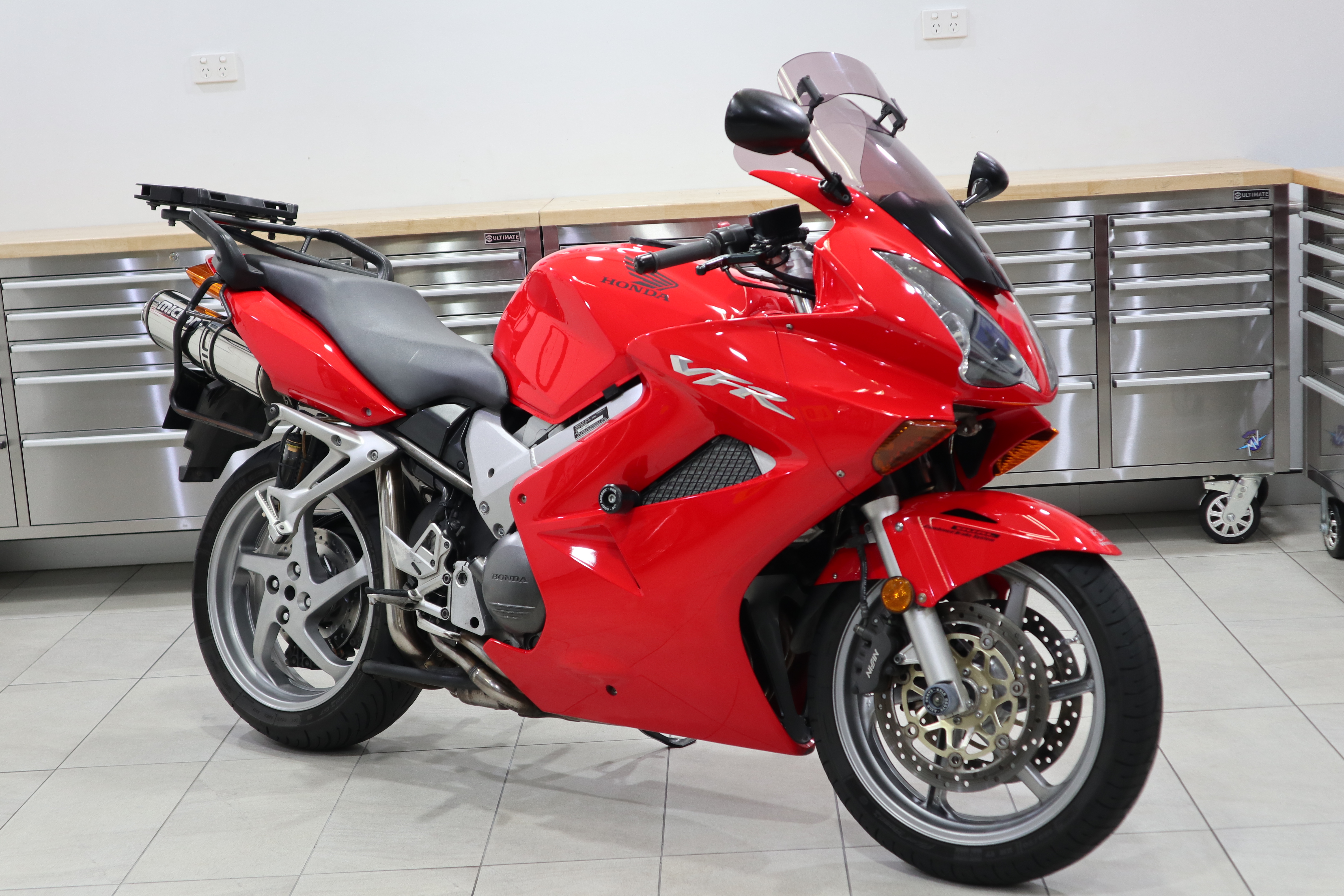 2005 HONDA VFR800F (VFR800Fi) SPORTS