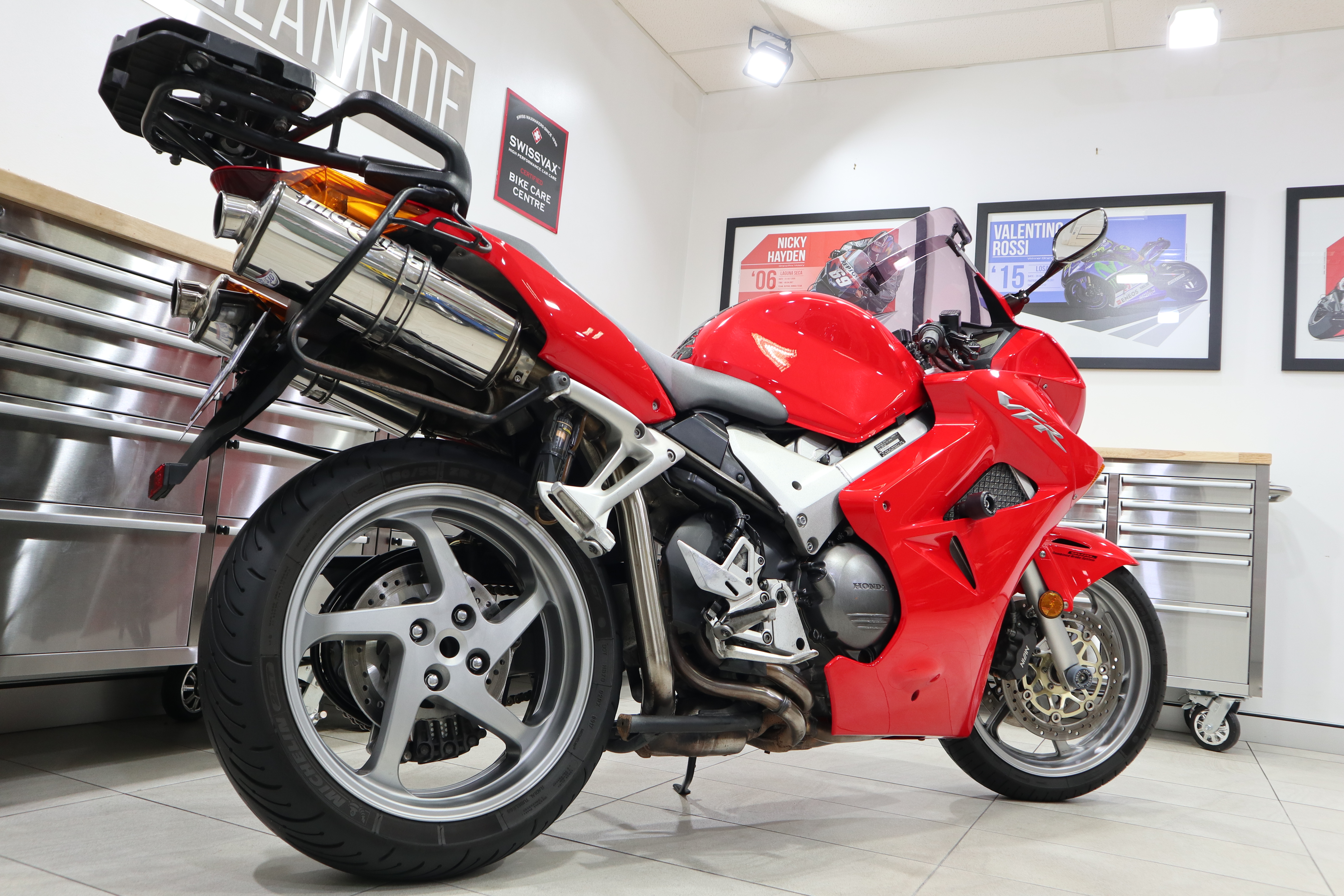 2005 HONDA VFR800F (VFR800Fi) SPORTS 