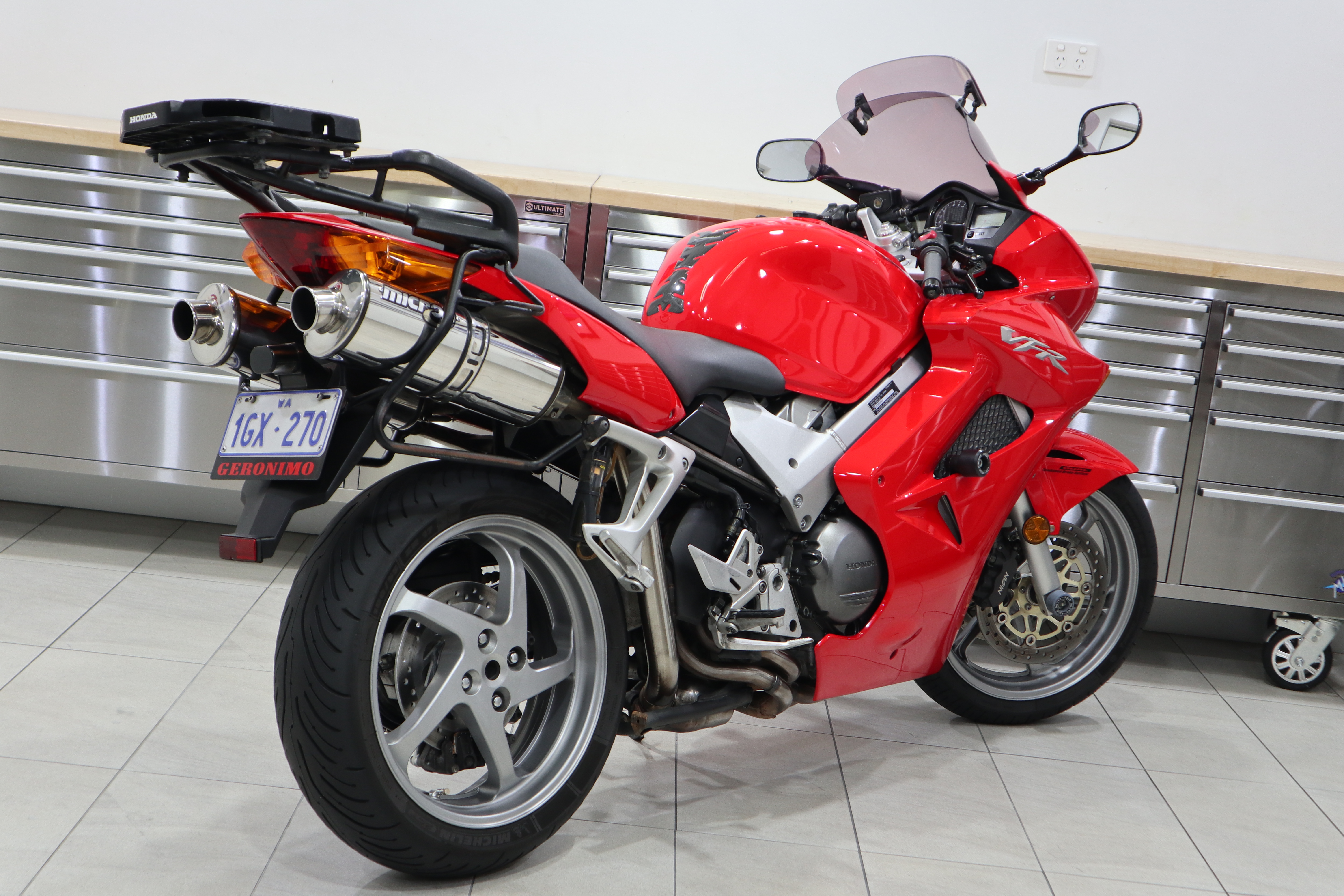 2005 HONDA VFR800F (VFR800Fi) SPORTS 