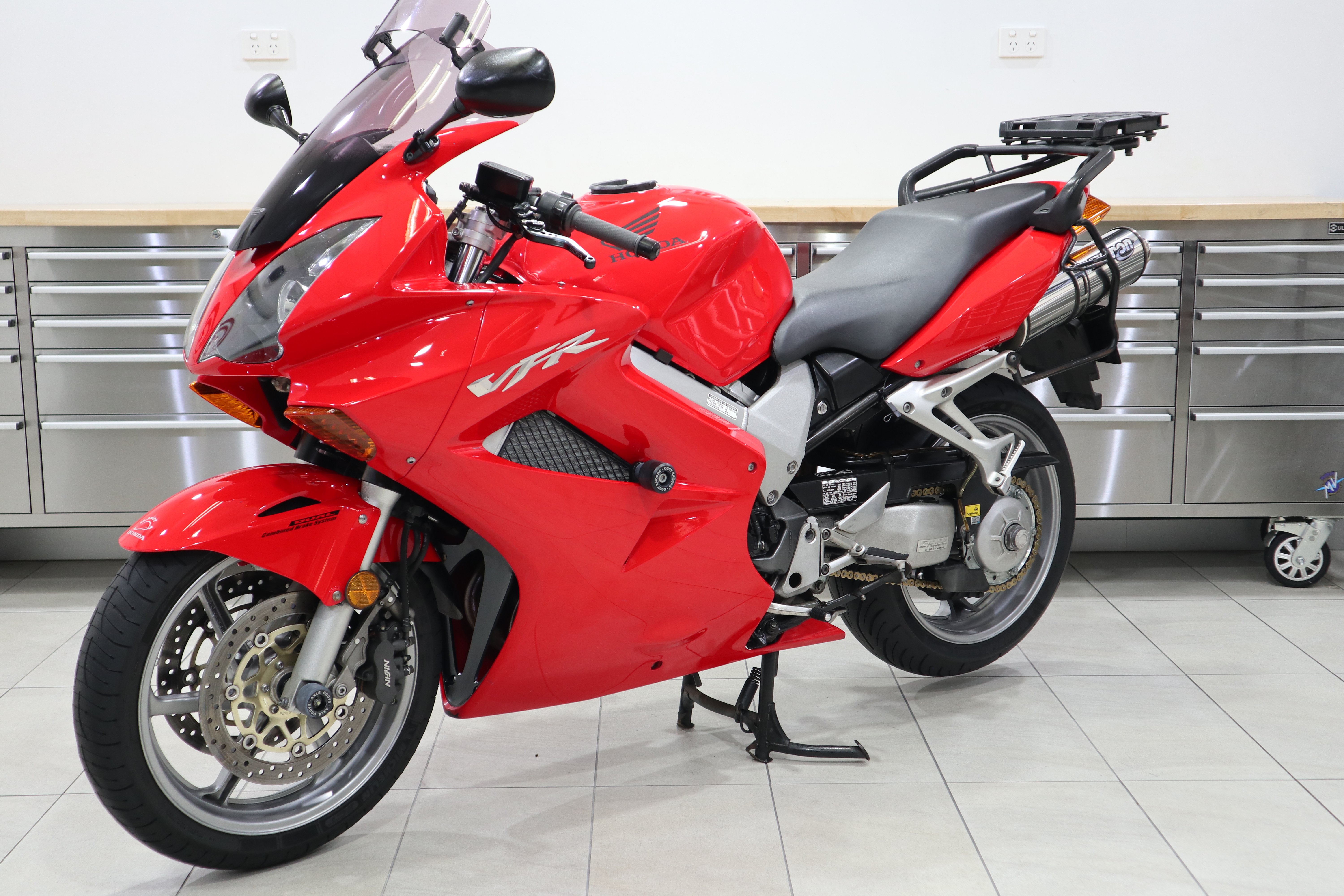 2005 HONDA VFR800F (VFR800Fi) SPORTS