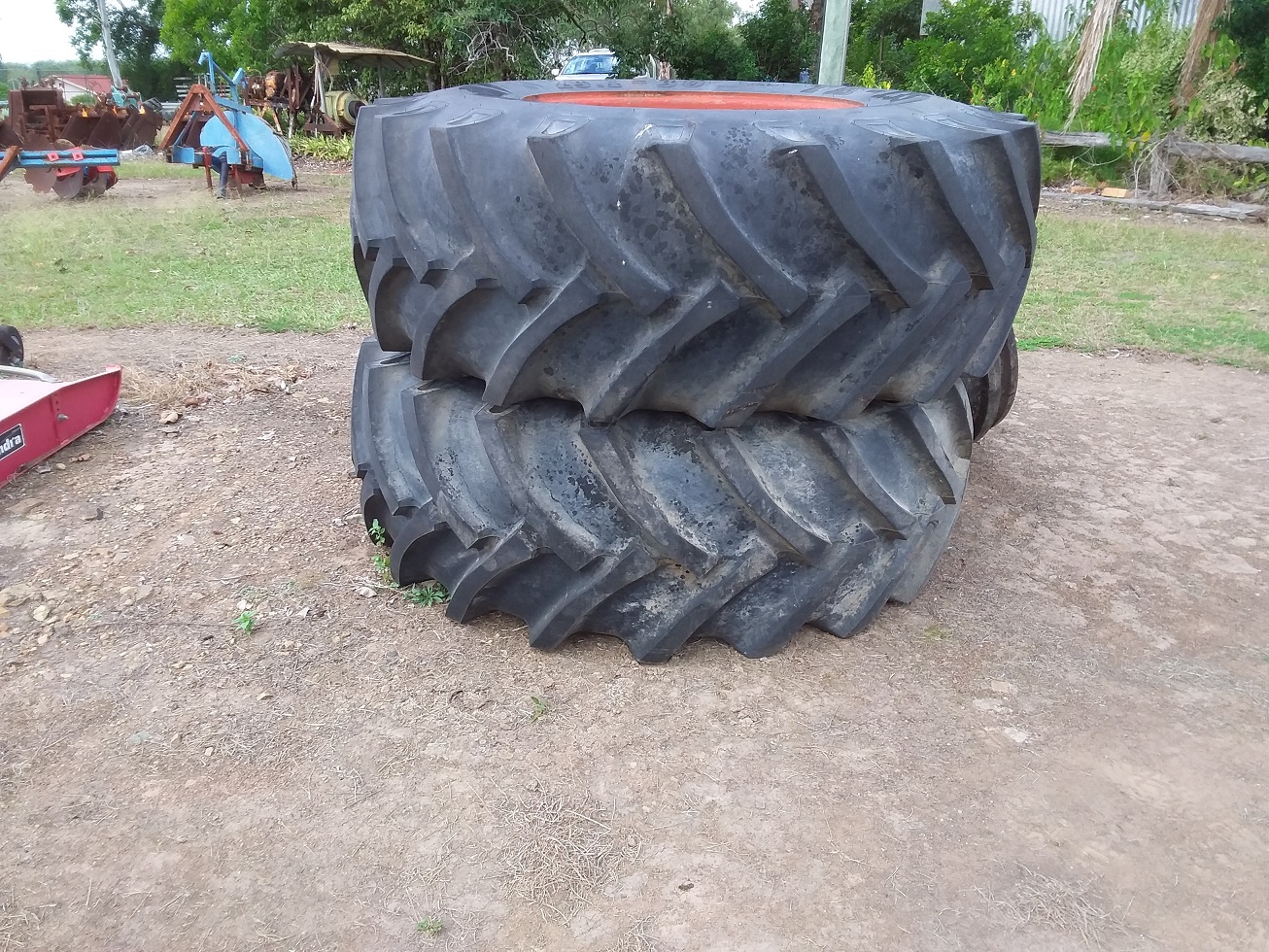 SET OF REAR WHEELS