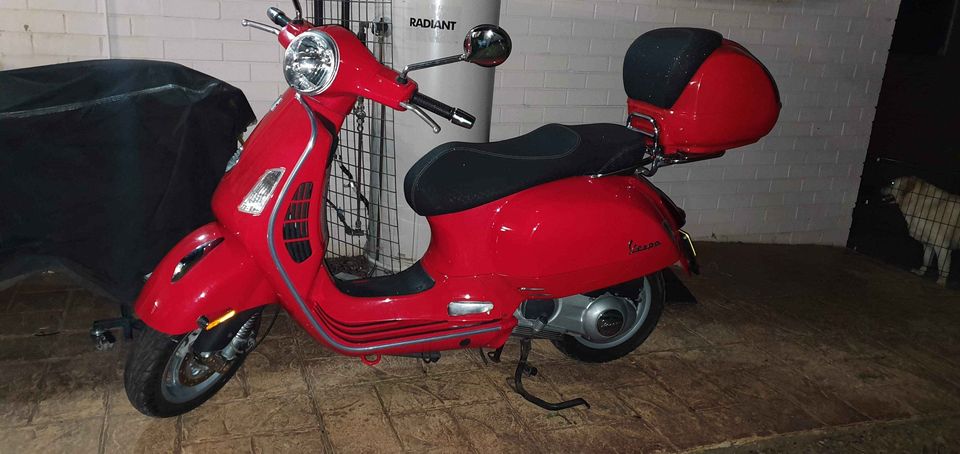 2009 VESPA GT250ie SCOOTER