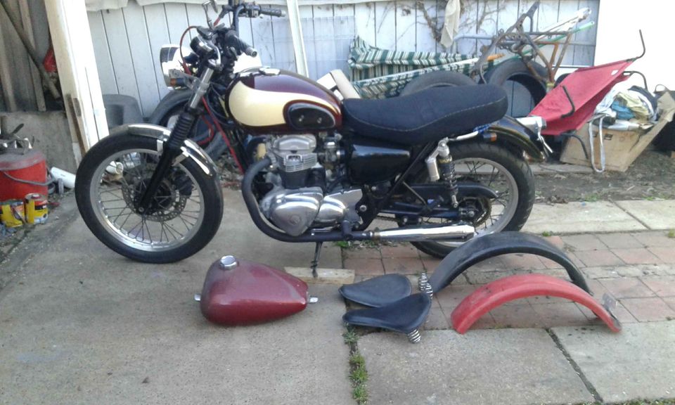 1999 KAWASAKI W650 ROAD