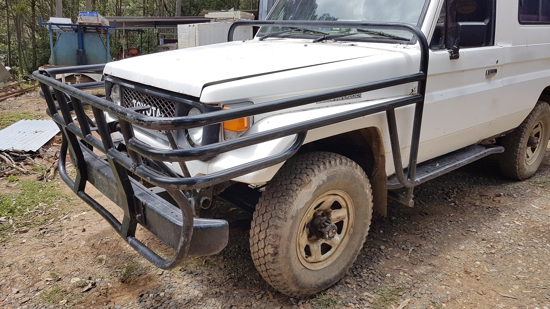 ULTIMATE LANDCRUSIER 75 SERIES BULL BAR