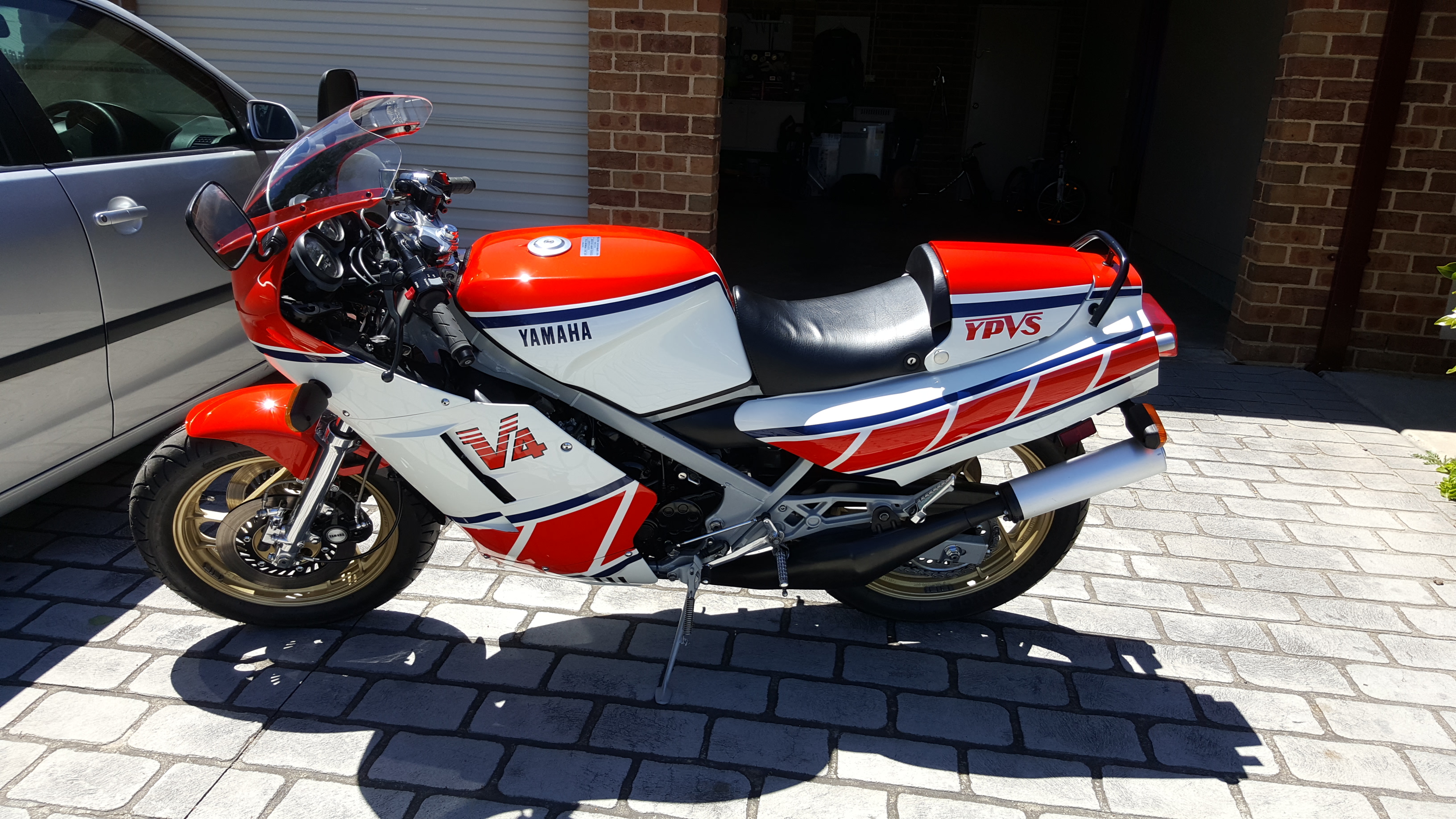 1984 YAMAHA RZ500 ROAD