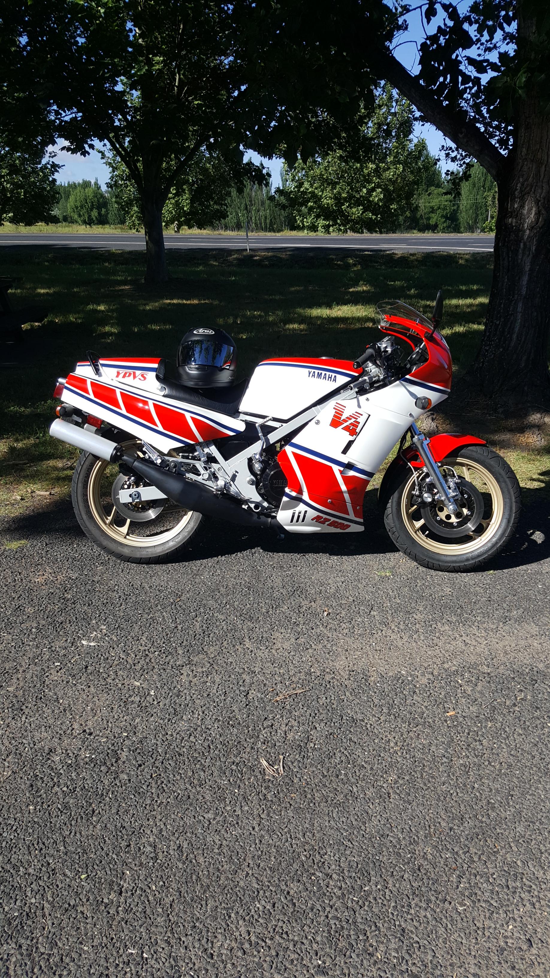 1984 YAMAHA RZ500 ROAD