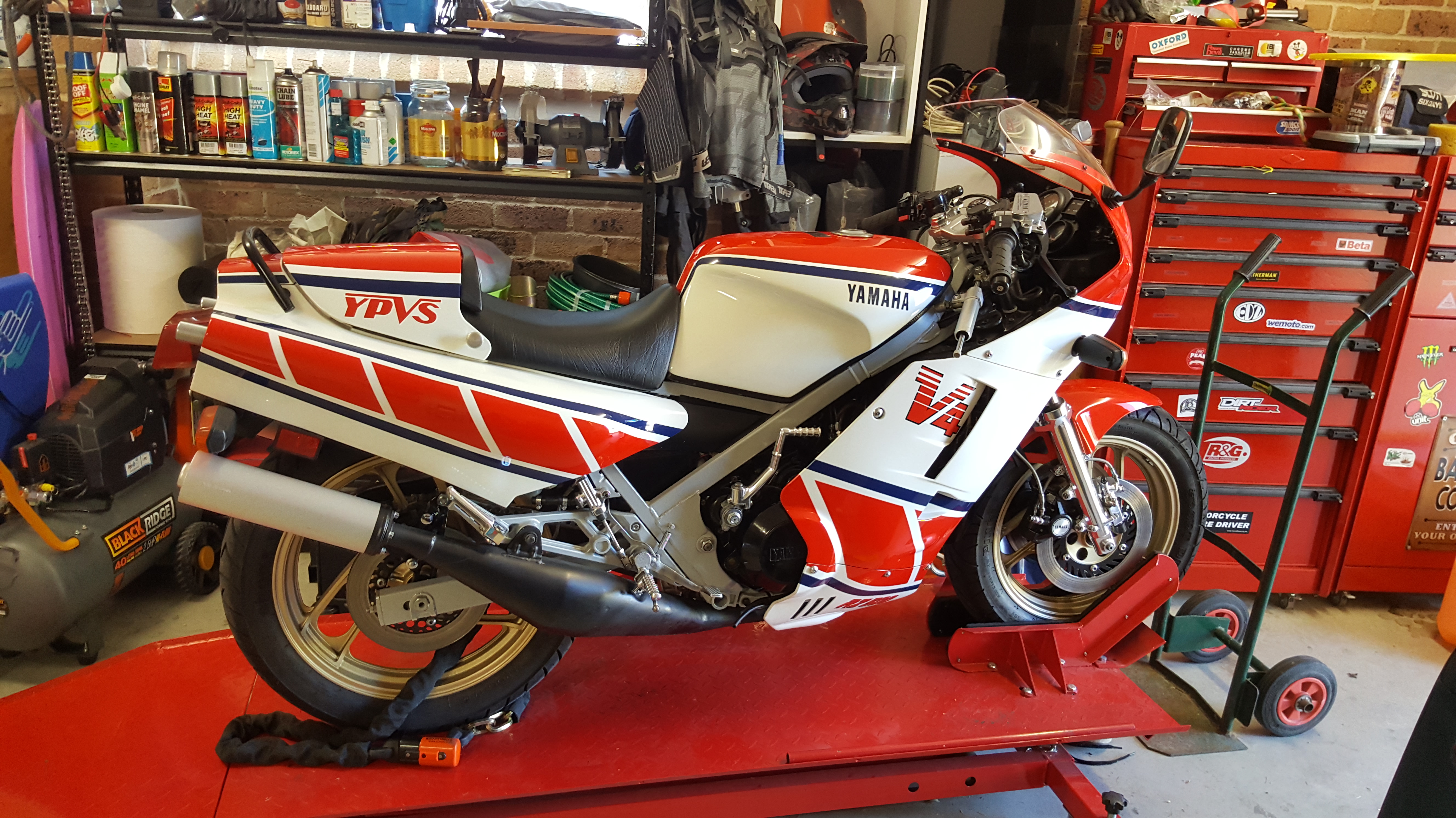 1984 YAMAHA RZ500 ROAD